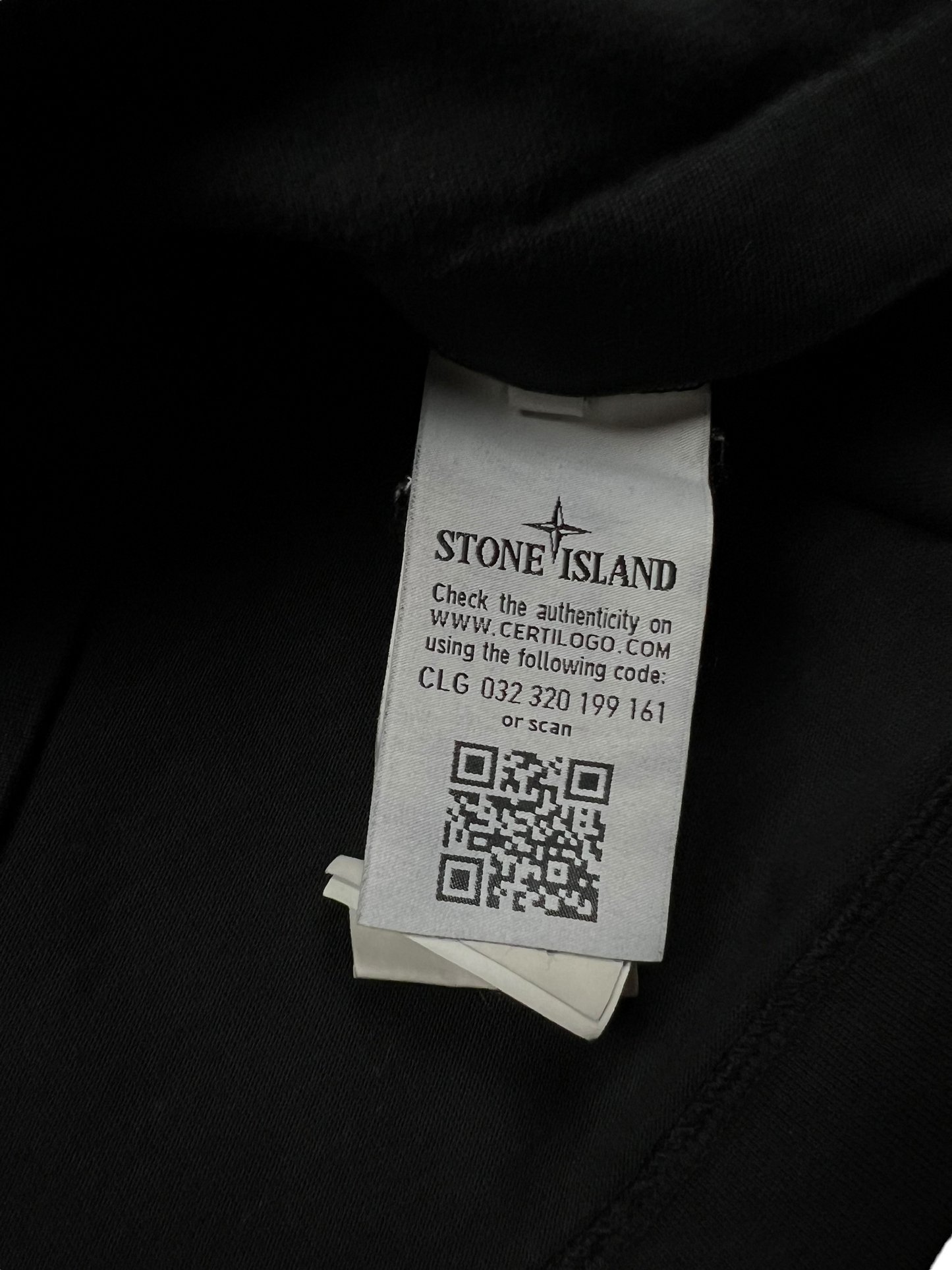 PULL STONE ISLAND