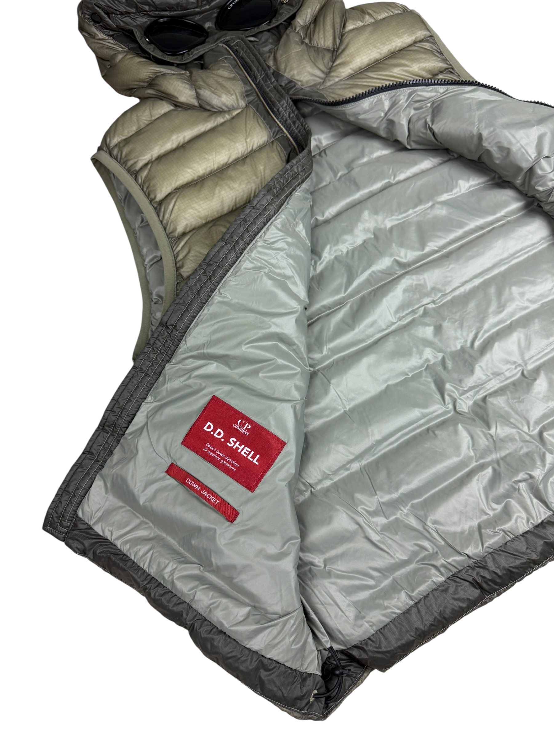DOUDOUNE SANS MANCHE C.P COMPANY D.D SHELL DOWN JACKET - CAMEL- TAILLE M - NEUF