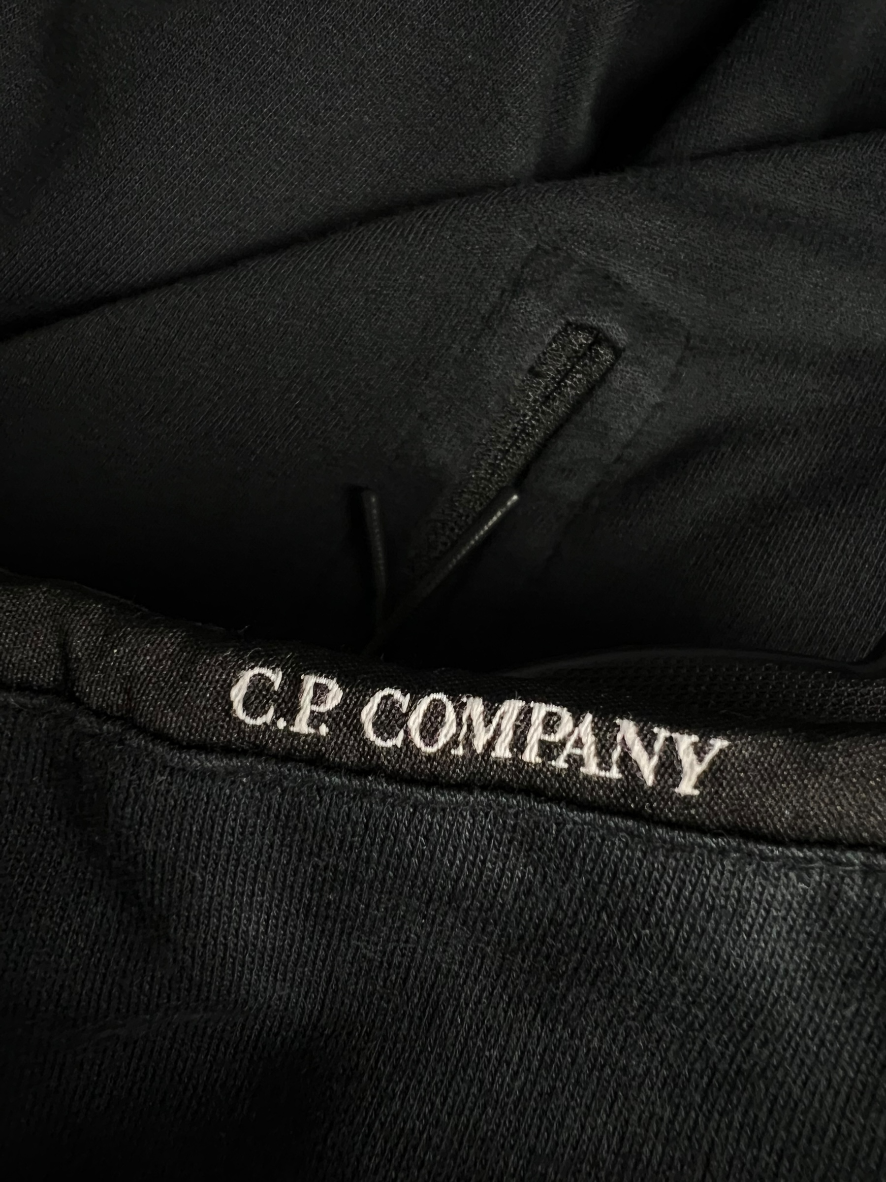 PULL ZIPPÉ C.P COMPANY - NB08