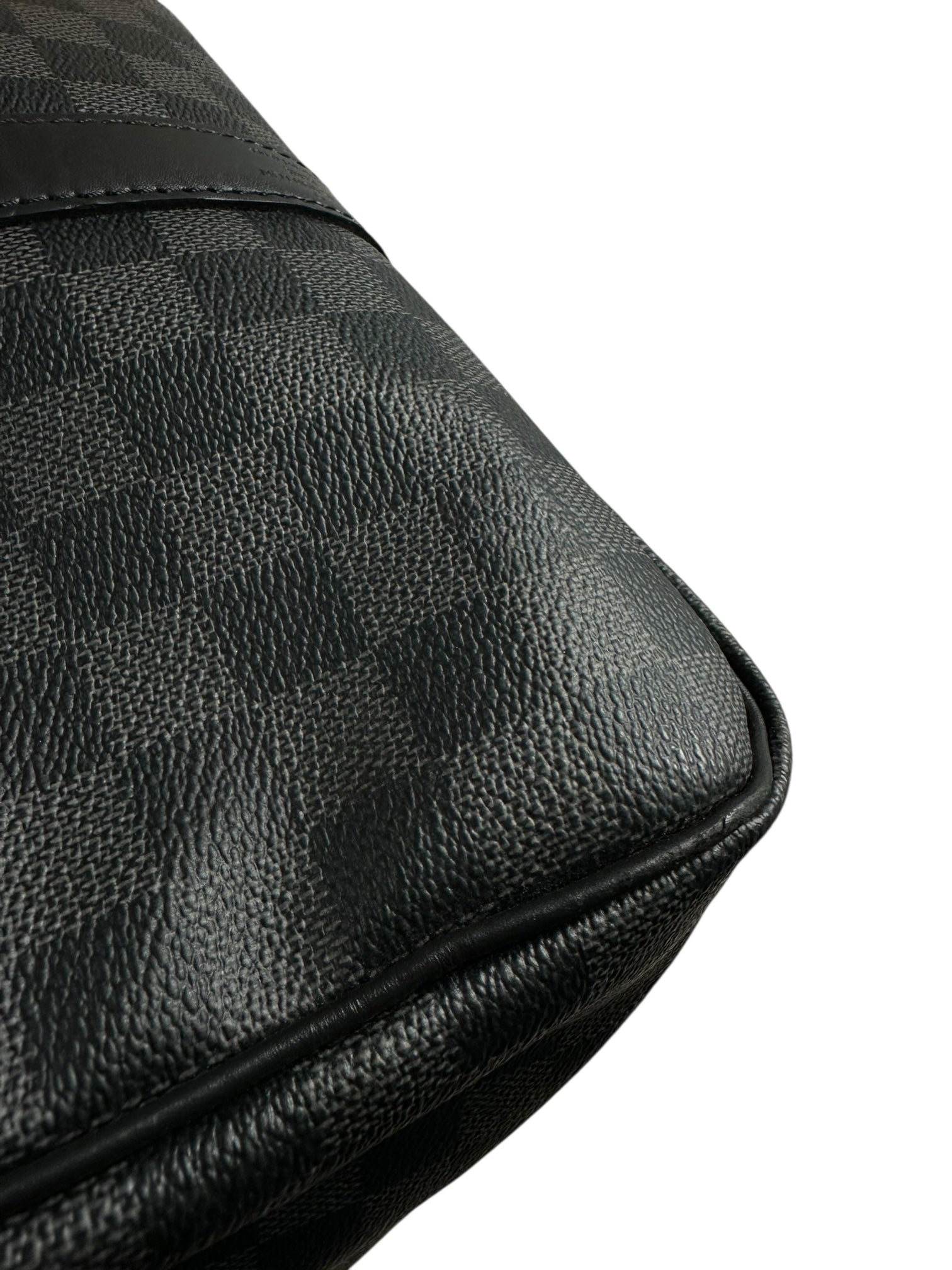 LOUIS VUITTON - SAC DE VOYAGE KEEPALL BANDOULIÈRE 55 - TOILE DAMIER GRAPHITE