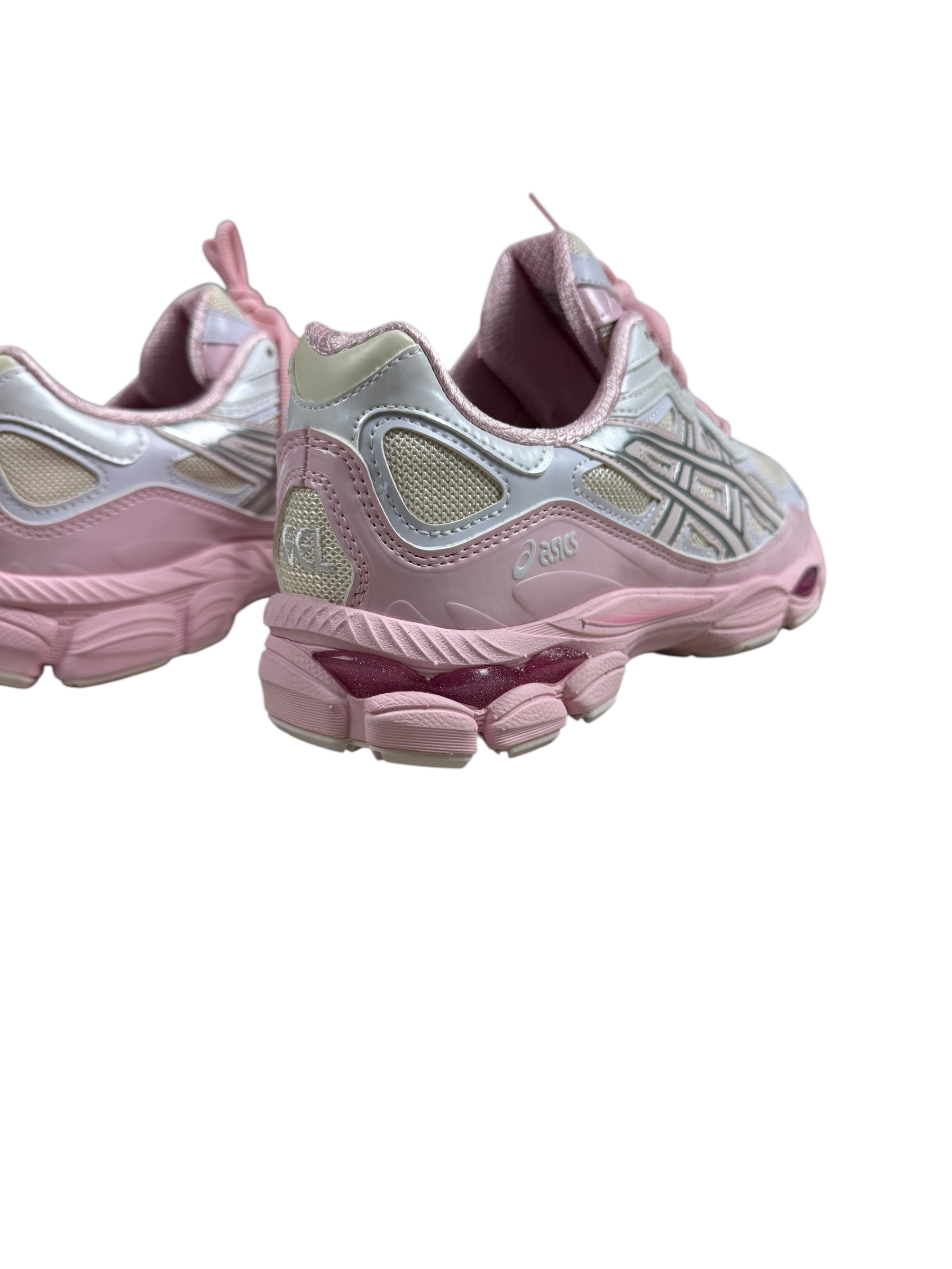 Sneakers Asics rose taille 40 1/2 - Vue côté
