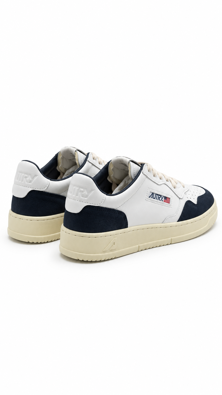 Sneakers Autry Medalist Low Cuir Blanc Daim Denim blanc et bleu, détail matière et finitions — vue 3