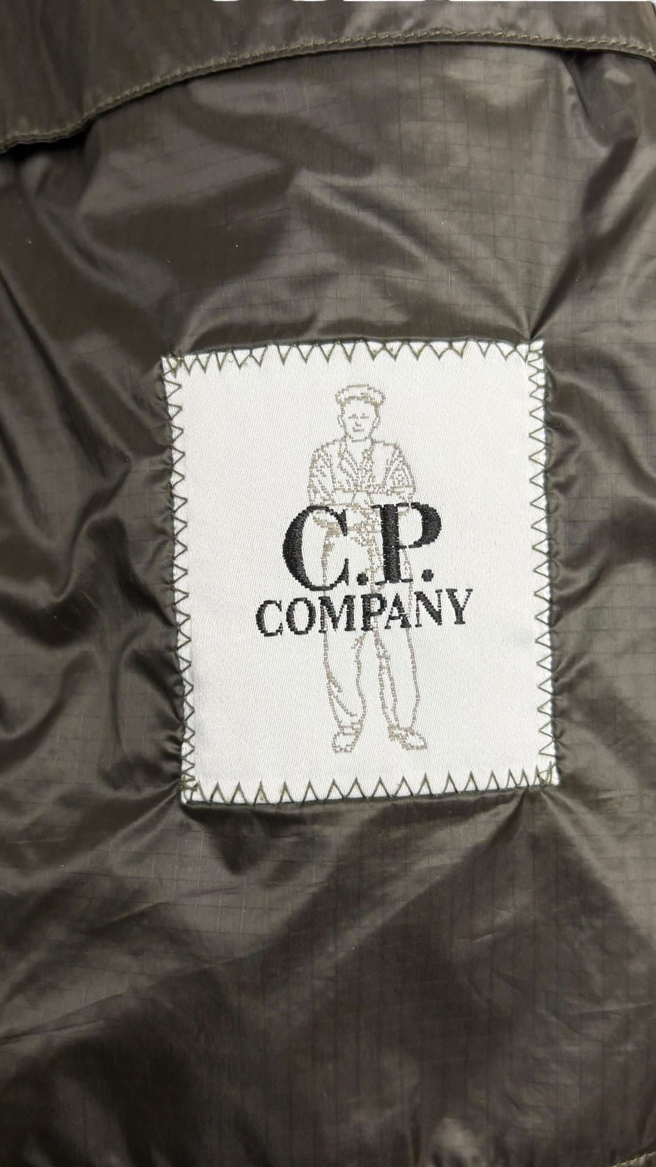 Gilet C.P Company kaki taille 44 - Logo et étiquette