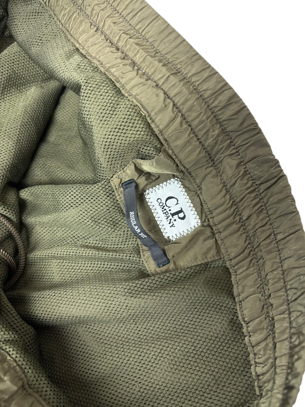 Pantalon C.P Company kaki taille 46 - Logo et étiquette