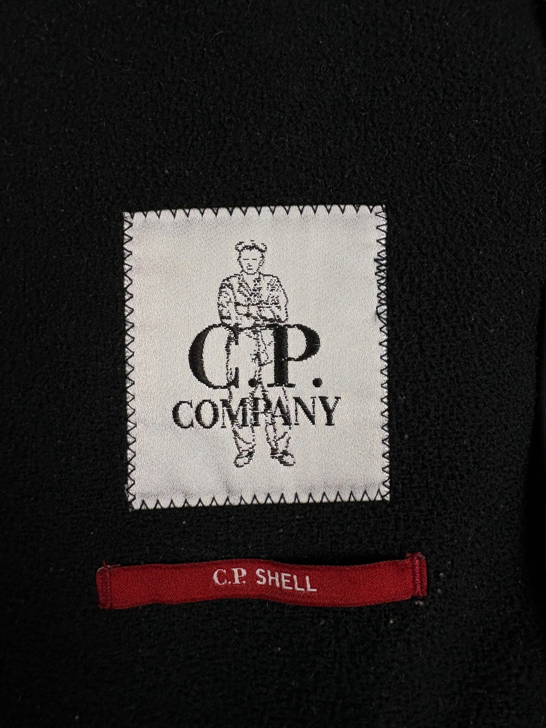 Parka C.P Company noir taille 46 - Détail