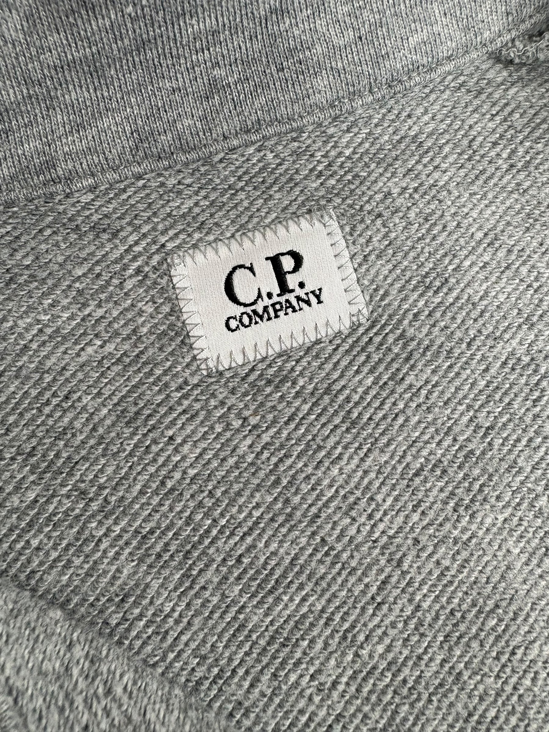 Pull C.P Company gris taille L - Logo et étiquette