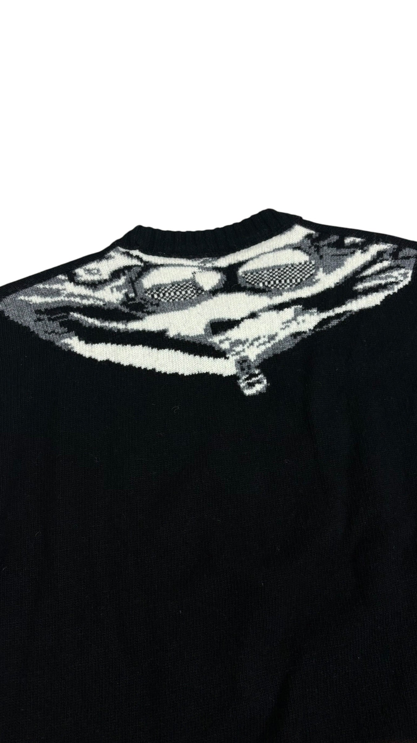 Pull C.P Company noir taille 46 - Détail