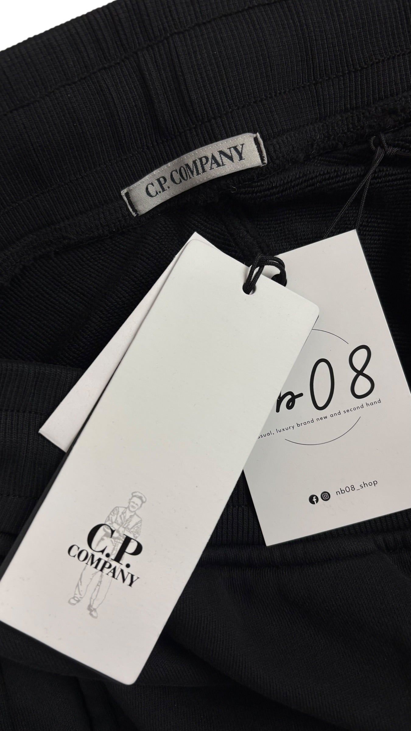 Short C.P Company noir taille S - Logo et étiquette