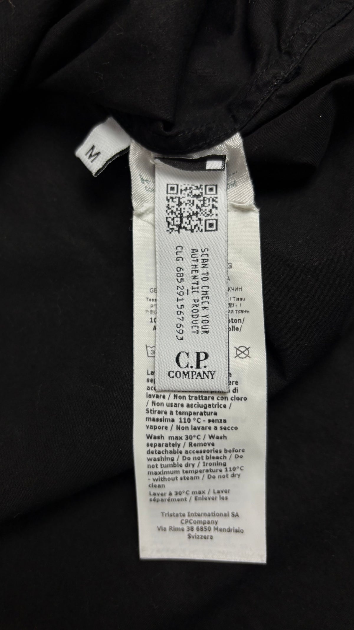 Surchemise Zippée C.P Company noire, détail étiquettes et finitions — vue 5