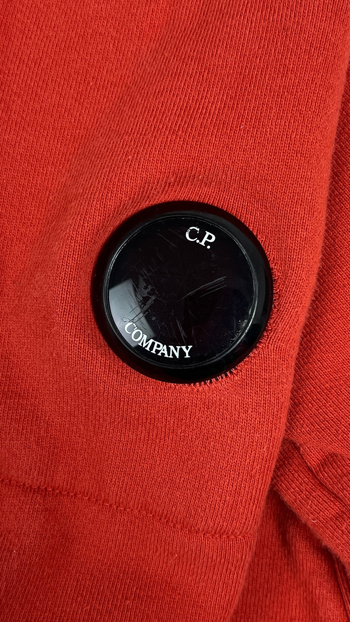 Sweat à Capuche C.P Company Lentille rouge, détail étiquettes et finitions — vue 3