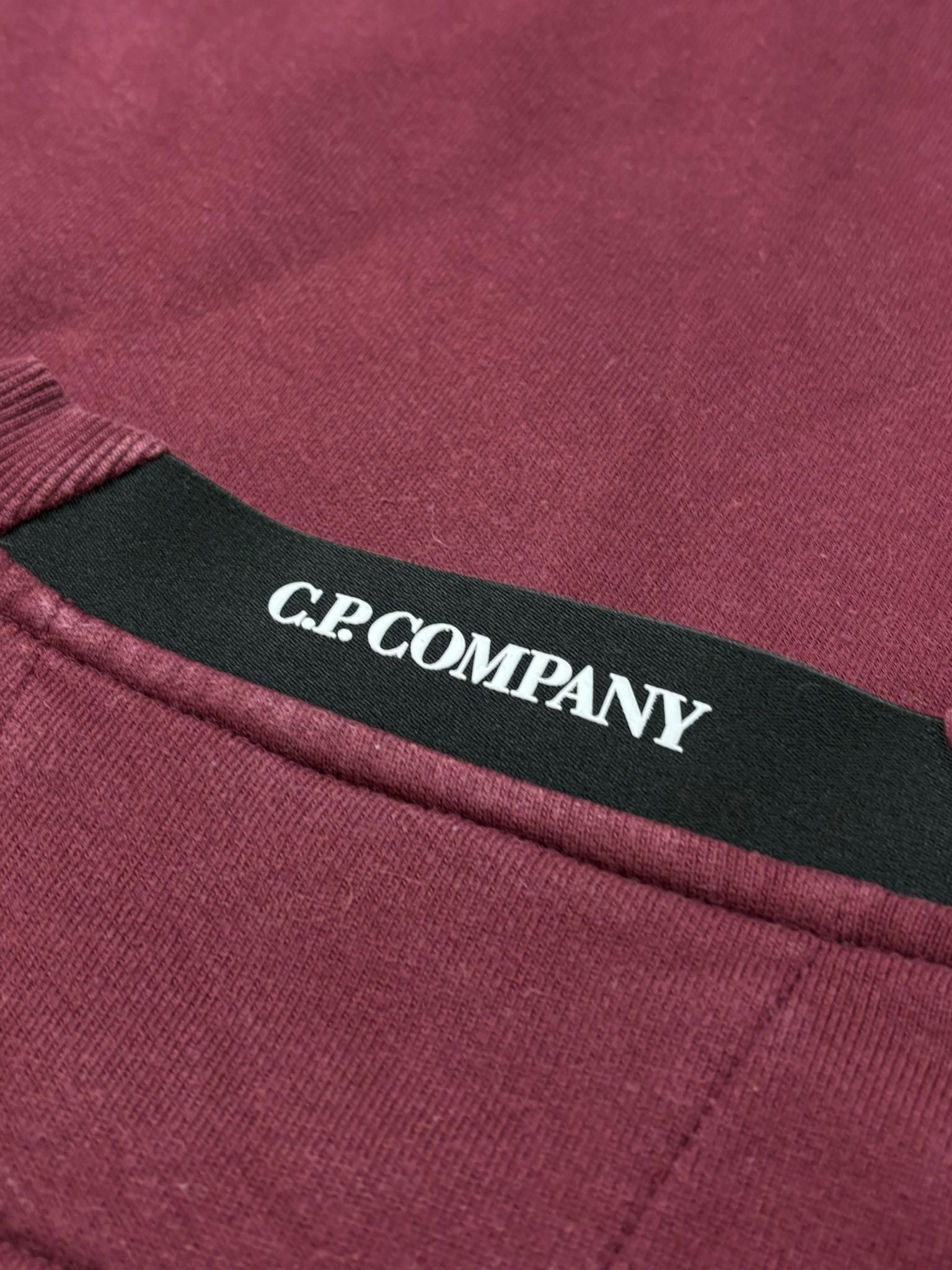 Sweat C.P Company bordeaux taille L - Logo et étiquette