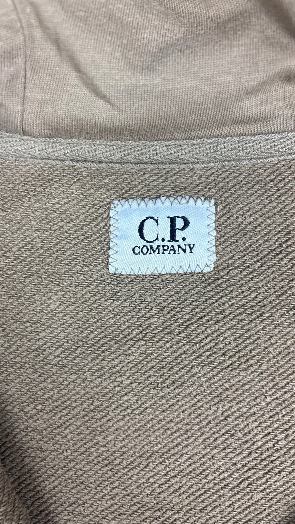 Sweat-shirt Hoodie Zippé C.P Company Goggle kaki taille XS, détail étiquettes et finitions — vue 3