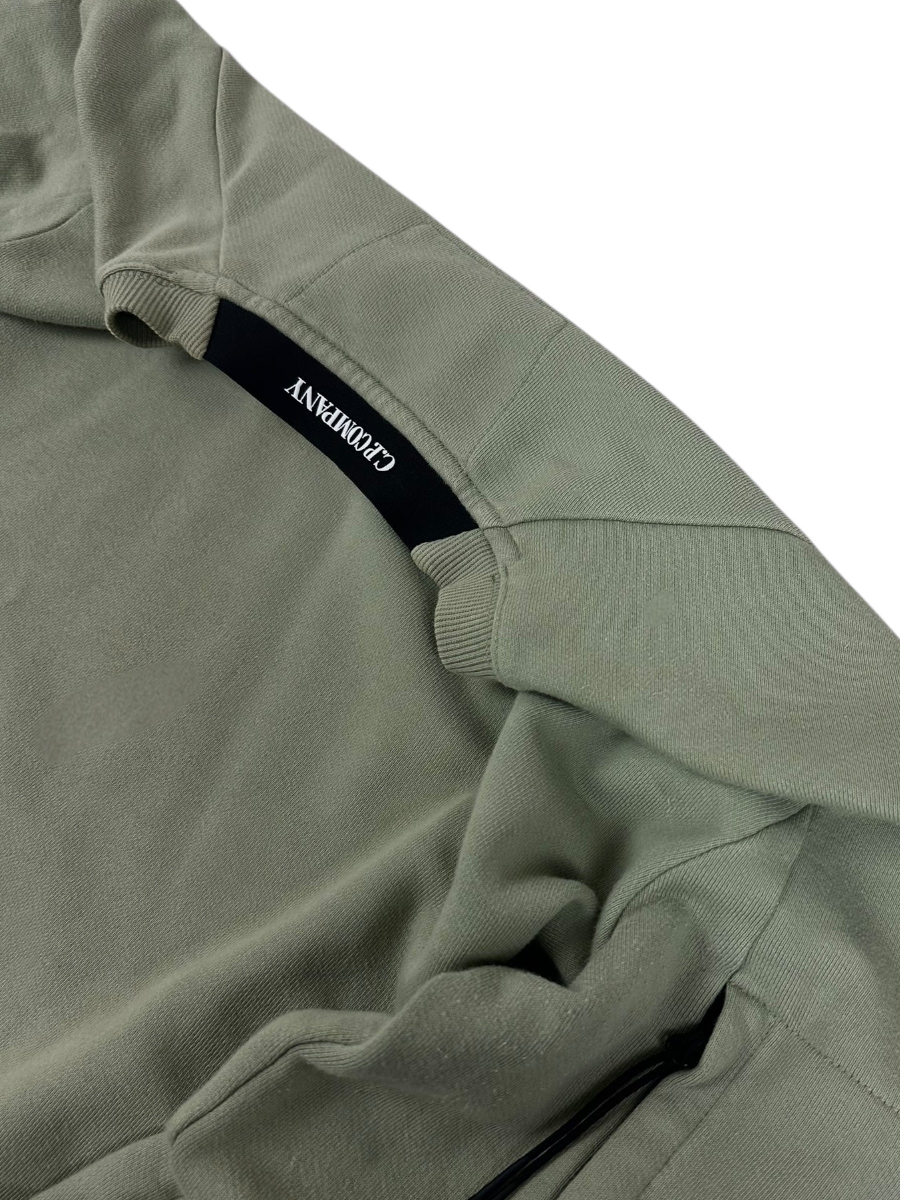 Sweat C.P Company vert taille S - Détail