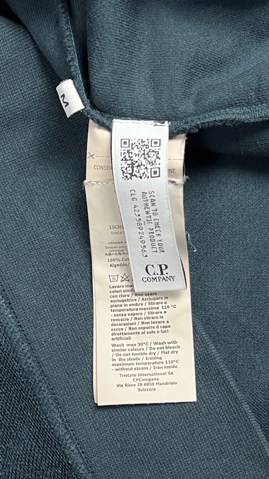Sweat Zippé à Capuche C.P Company bleu pétrole, détail étiquettes et finitions — vue 5