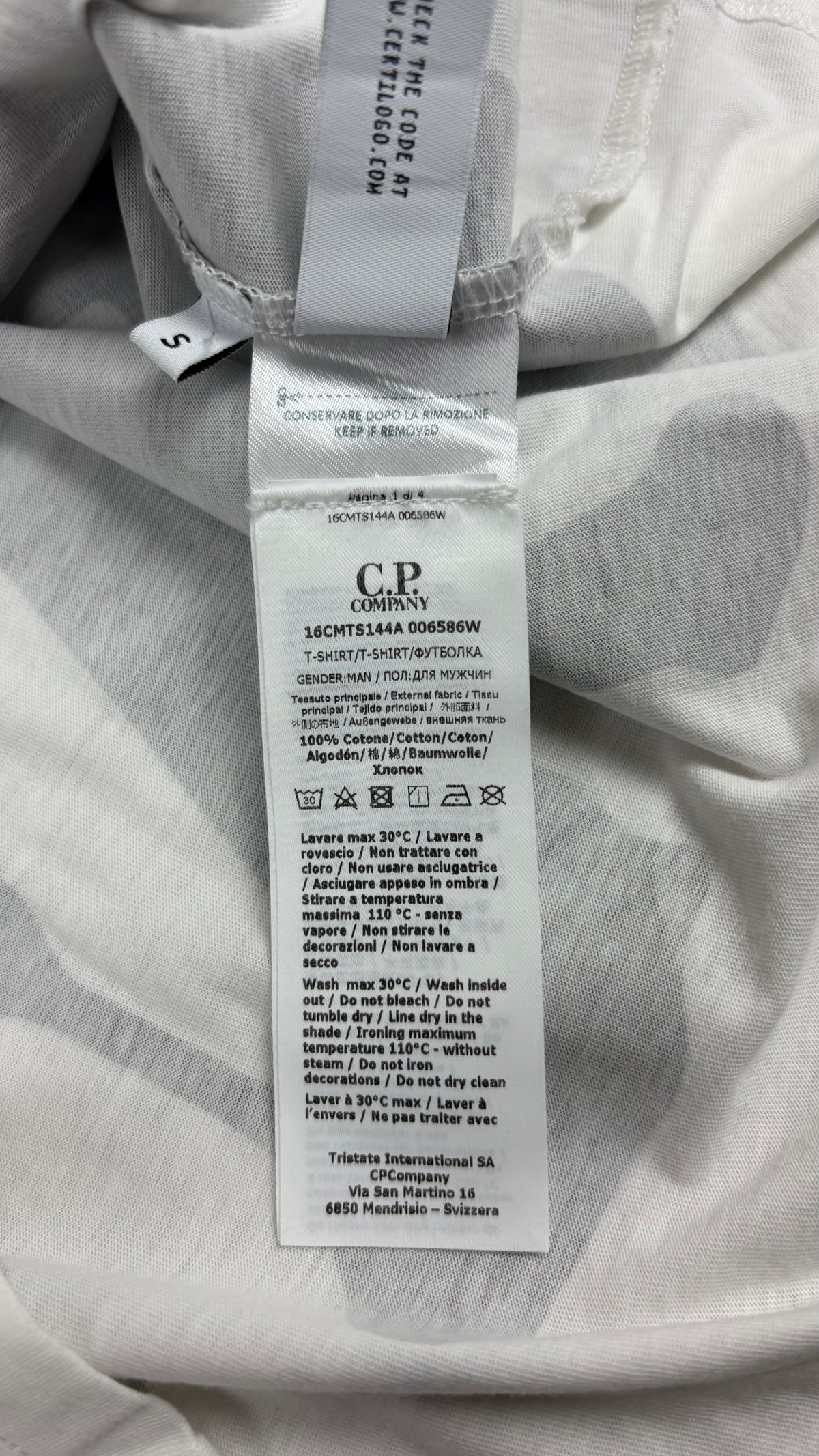 Tee-shirt C.P Company Maxi Logo blanc, détail étiquettes et finitions — vue 5