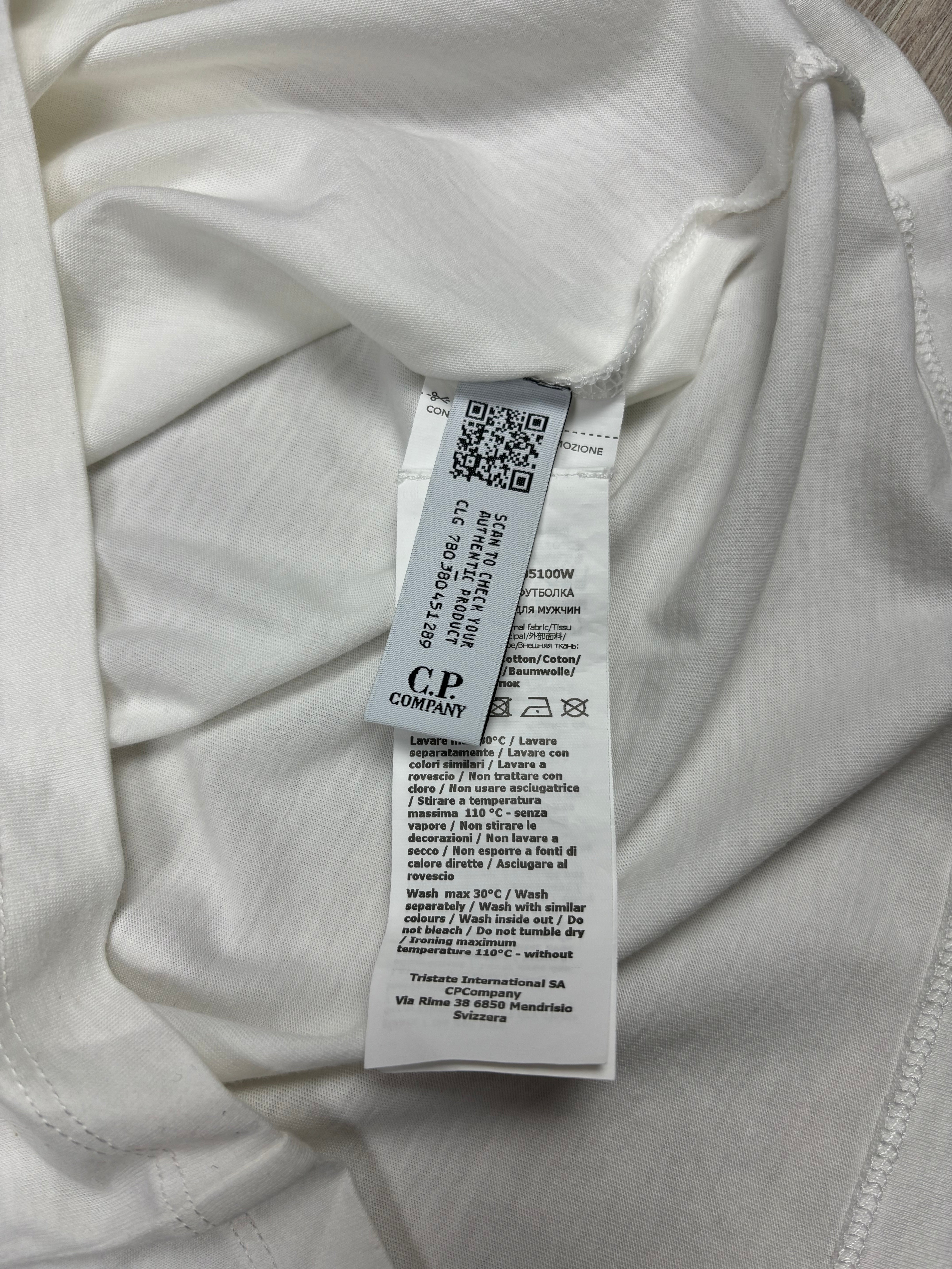 Veste C.P Company blanc taille XS - Logo et étiquette