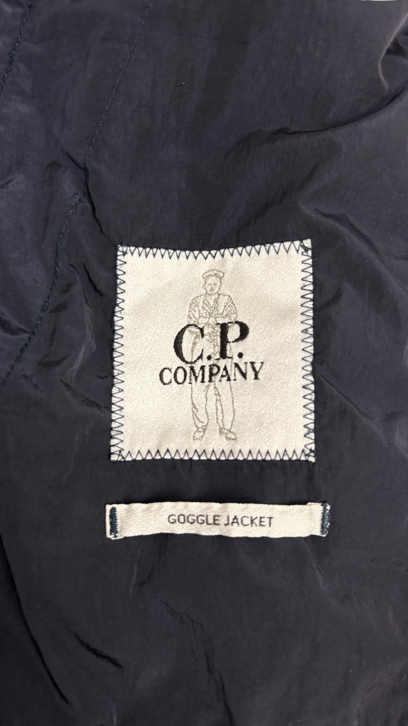Veste C.P Company marine taille 12 ans - Détail