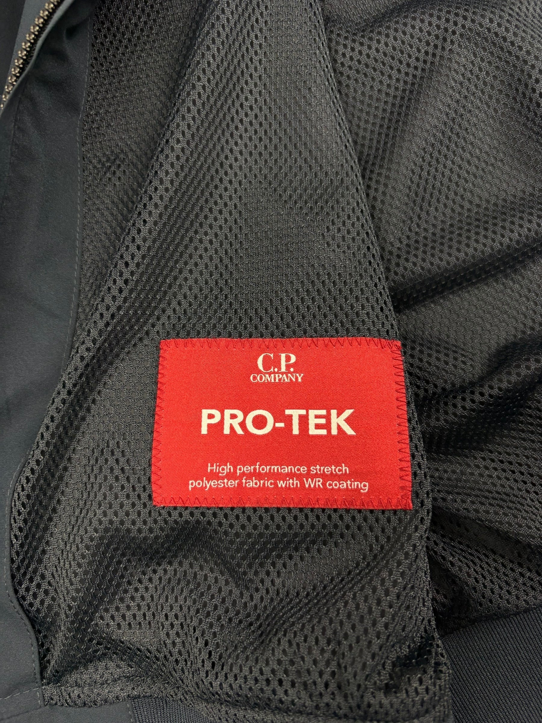 Veste C.P Company marine taille 52 - Logo et étiquette