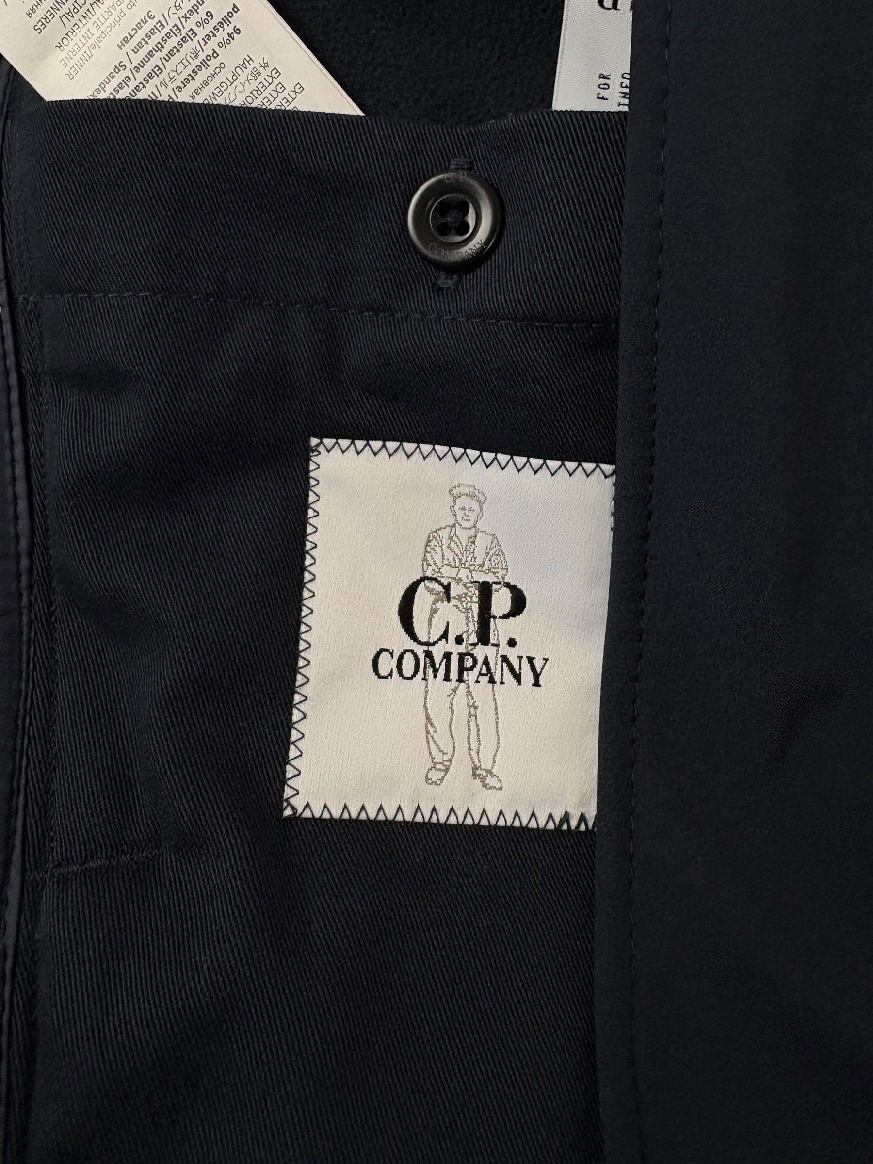 Veste C.P Company marine taille S - Logo et étiquette