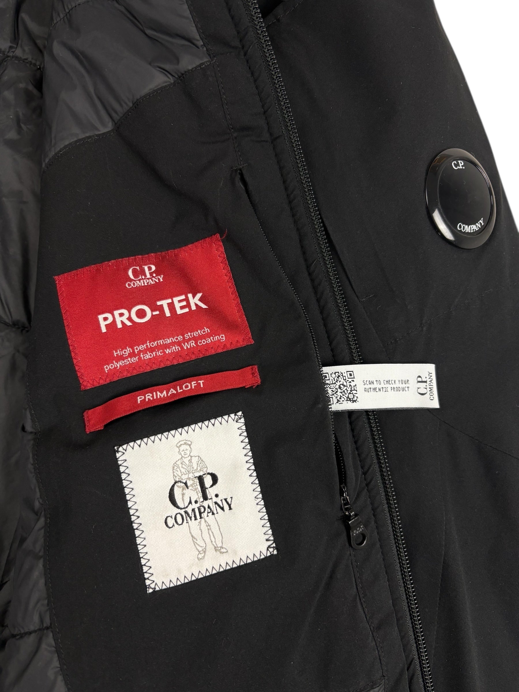 Veste C.P Company noir taille 46 - Logo et étiquette