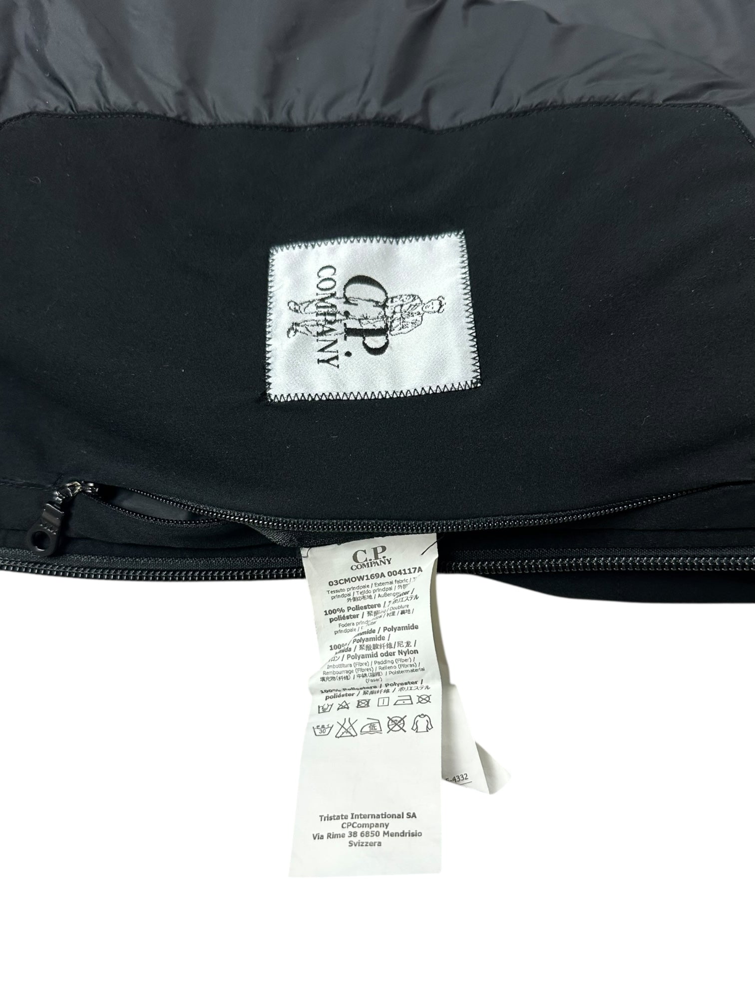 Veste C.P Company noir taille 48 - Logo et étiquette