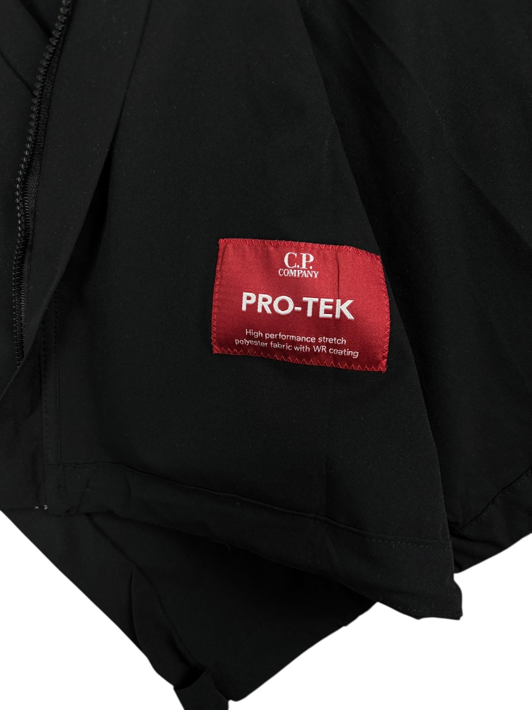 Veste C.P Company noir taille 50 - Détail