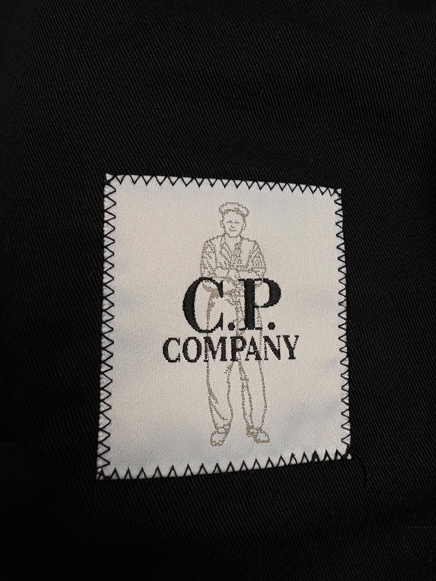 Veste C.P Company noir taille XL - Logo et étiquette