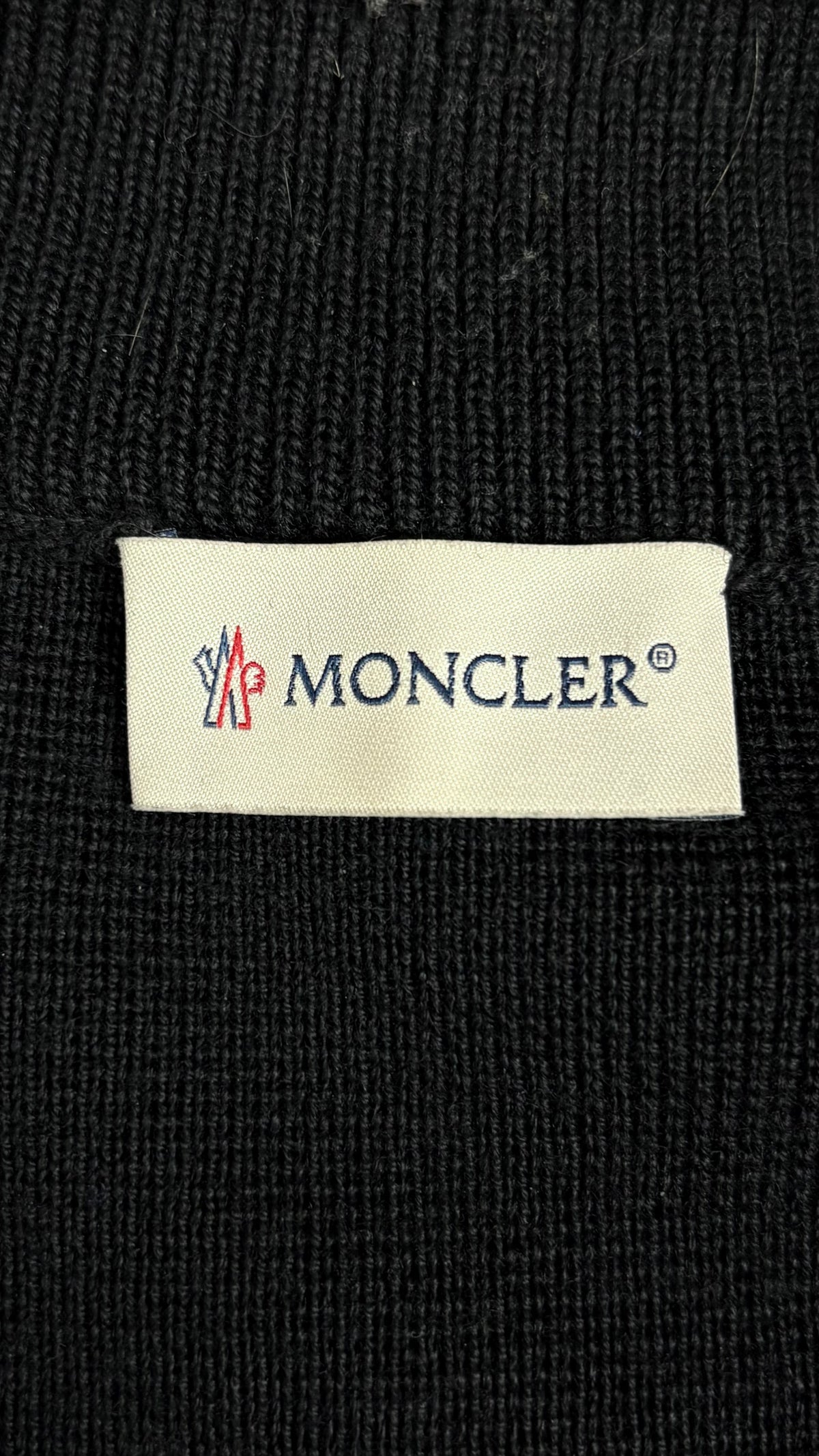 Cardigan Zippé Moncler Hybride Noir Taille L – photo complémentaire 1 – NB08 Shop