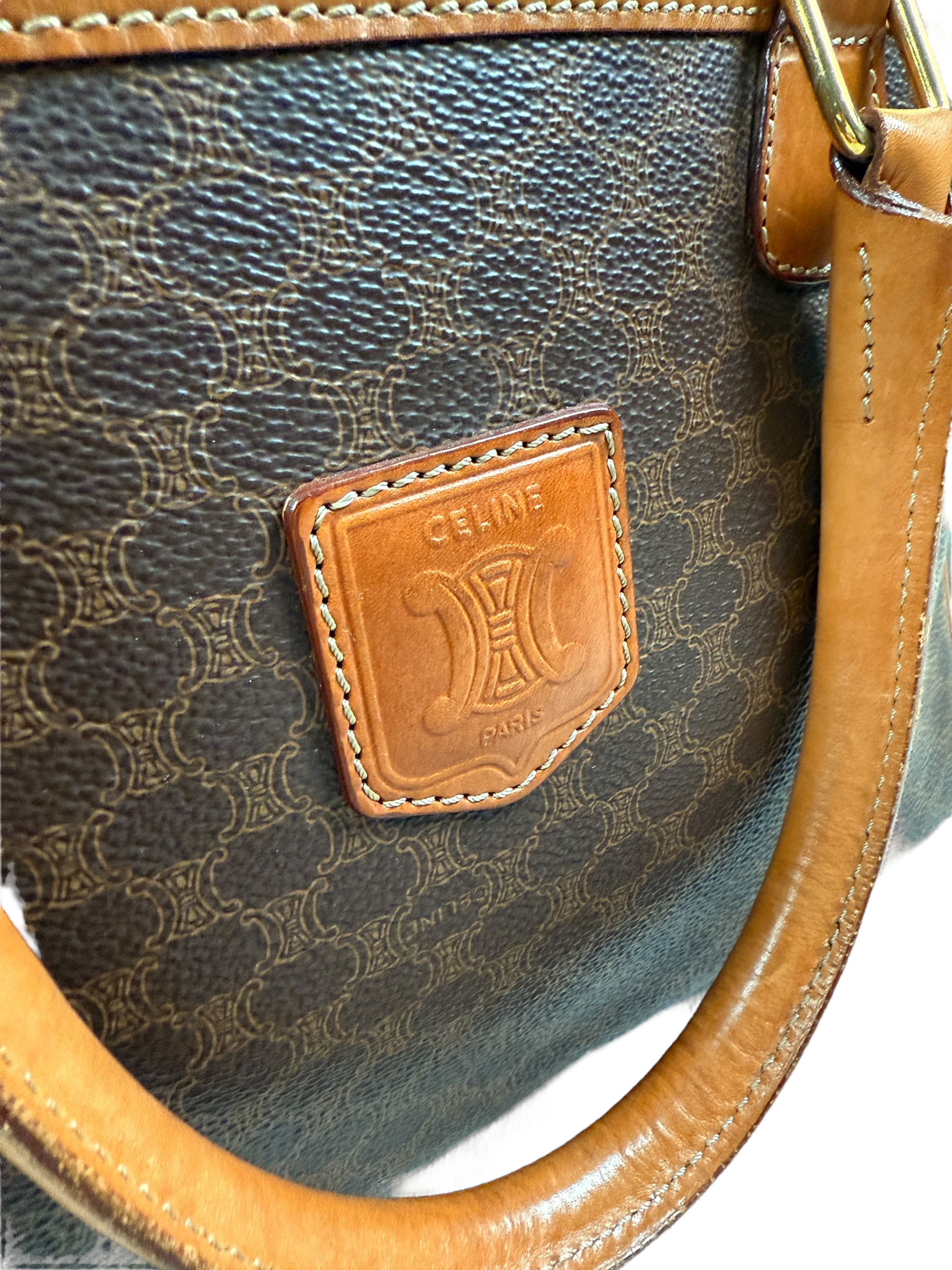 Sac Celine marron taille Petit - Logo et étiquette