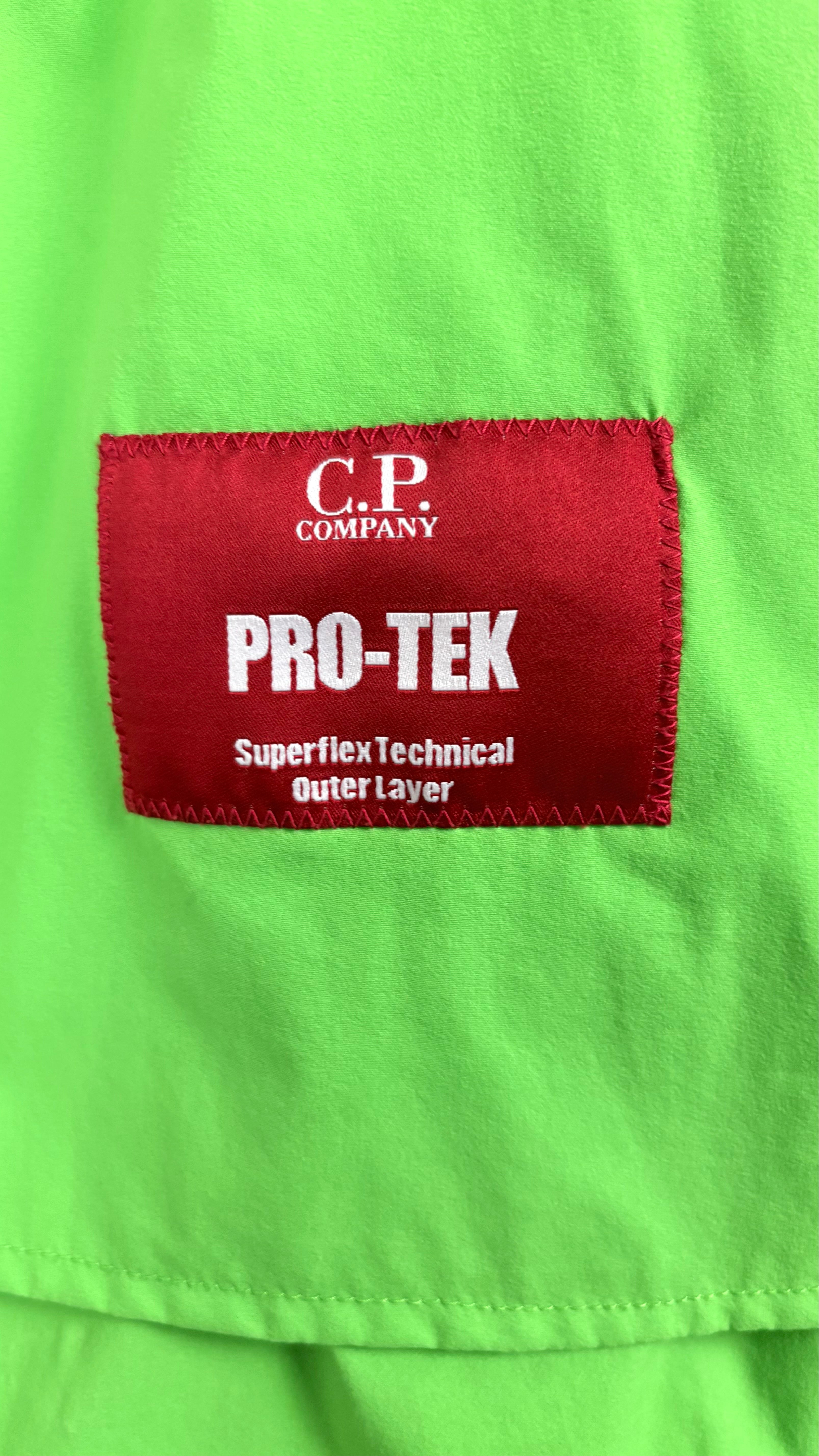 Veste C.P Company Pro-Tek verte taille 46, détail étiquette — vue 6