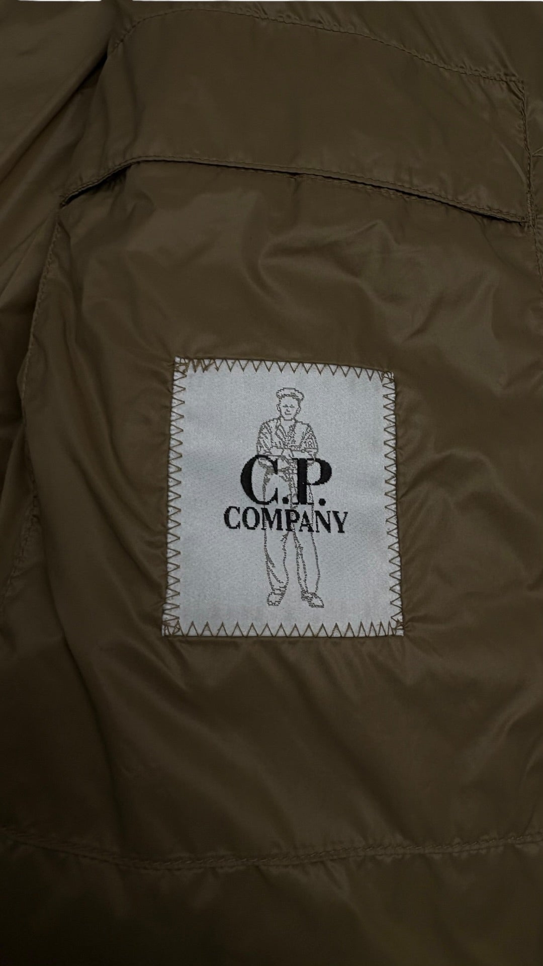 Doudoune sans manche C.P Company D.D Shell Down marron taille 48 reconditionnée - détail | Authentique NB08