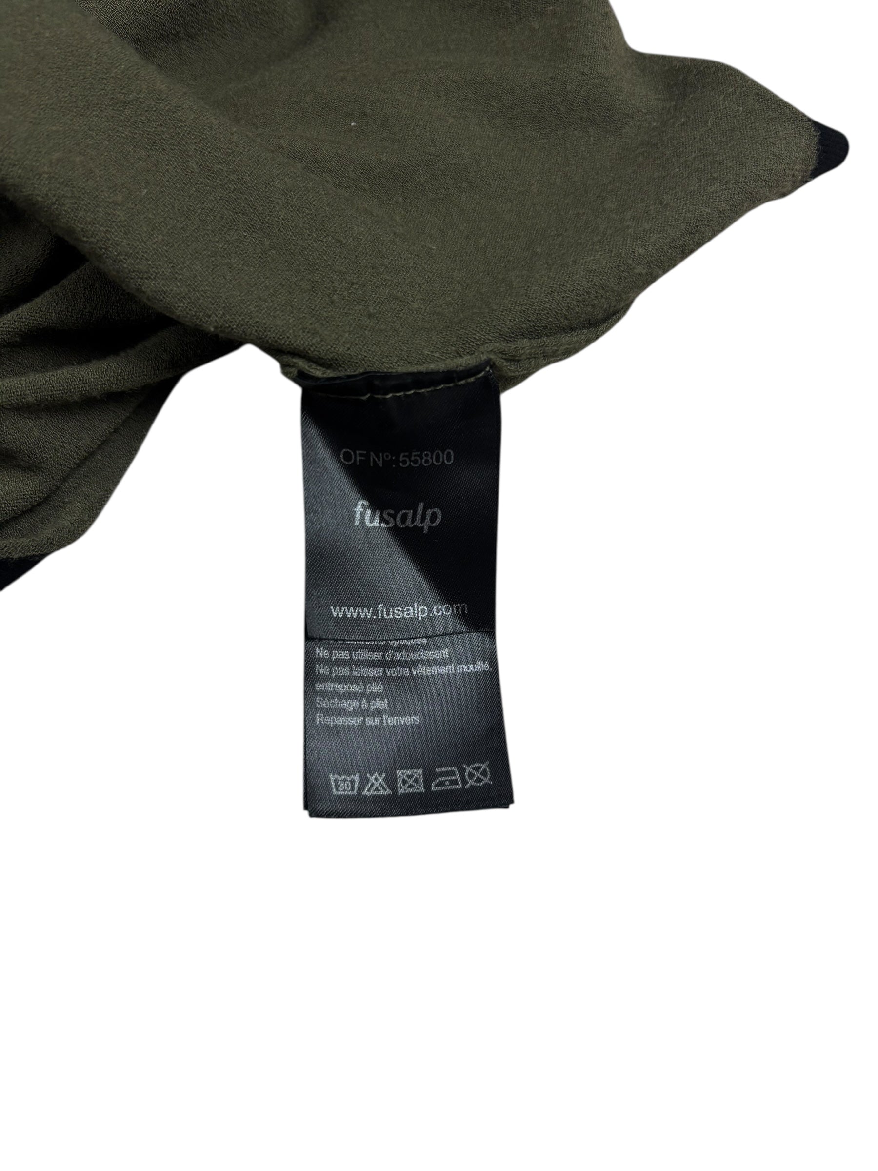 Pull Fusalp kaki taille L - Logo et étiquette