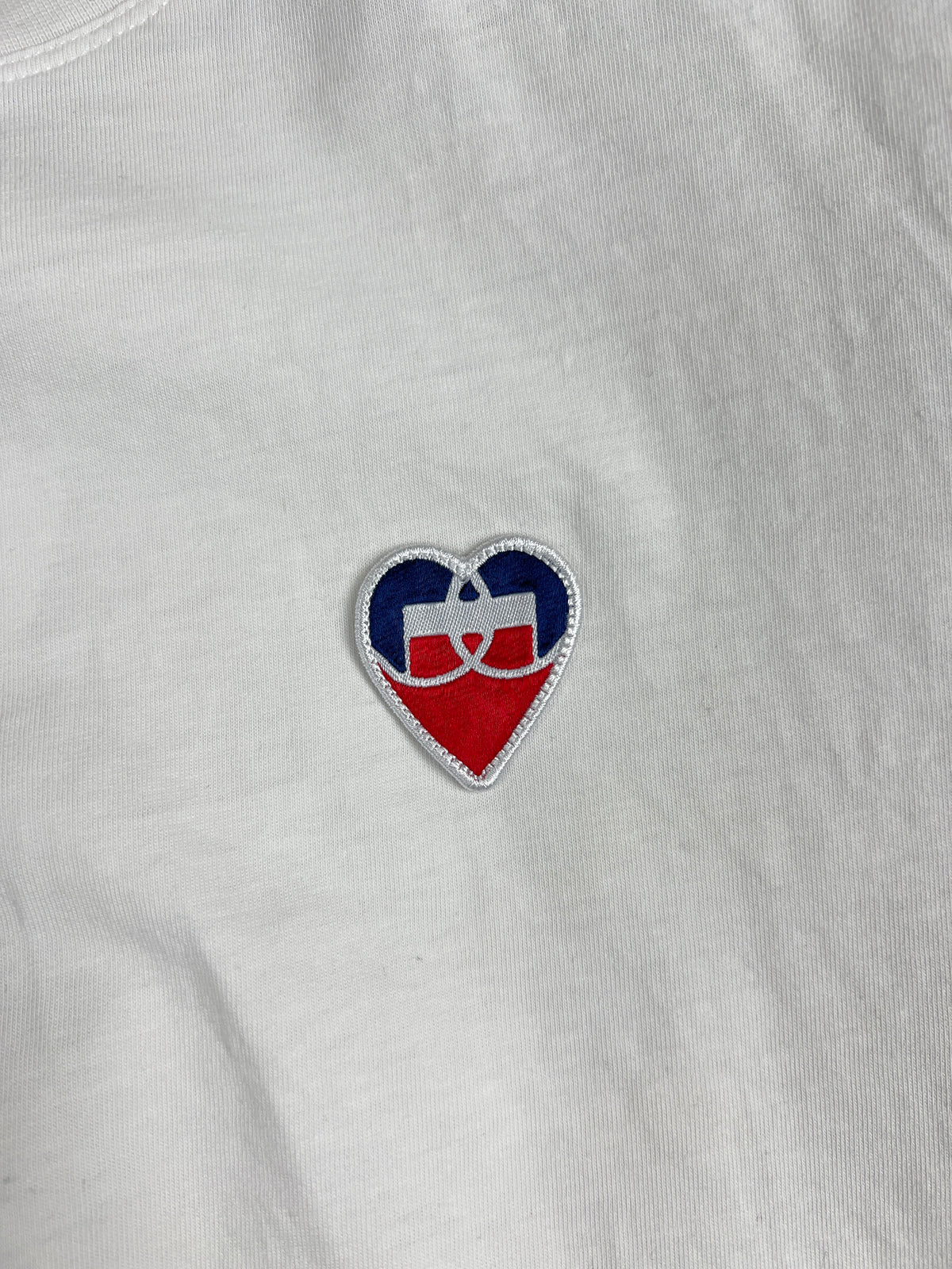T-shirt Fusalp blanc, détail étiquettes et finitions — vue 4