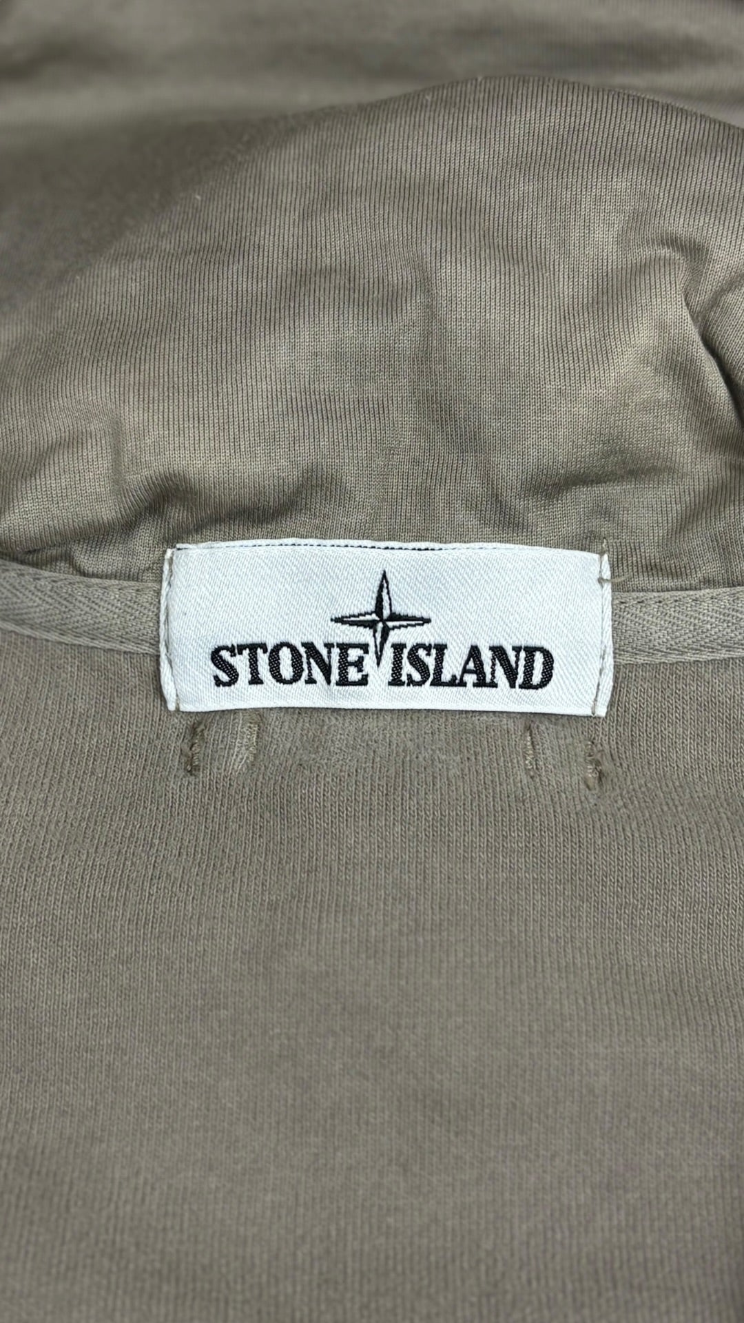 Gilet Stone Island kaki taille S reconditionné - détail | Authentique NB08