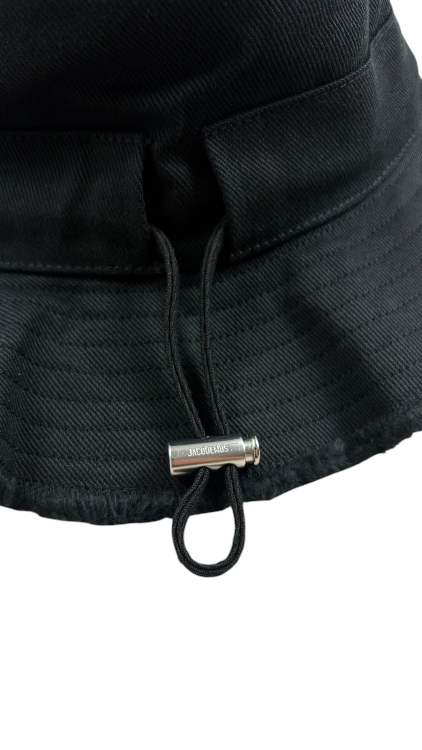 Bob Jacquemus noir taille 58 - Détail