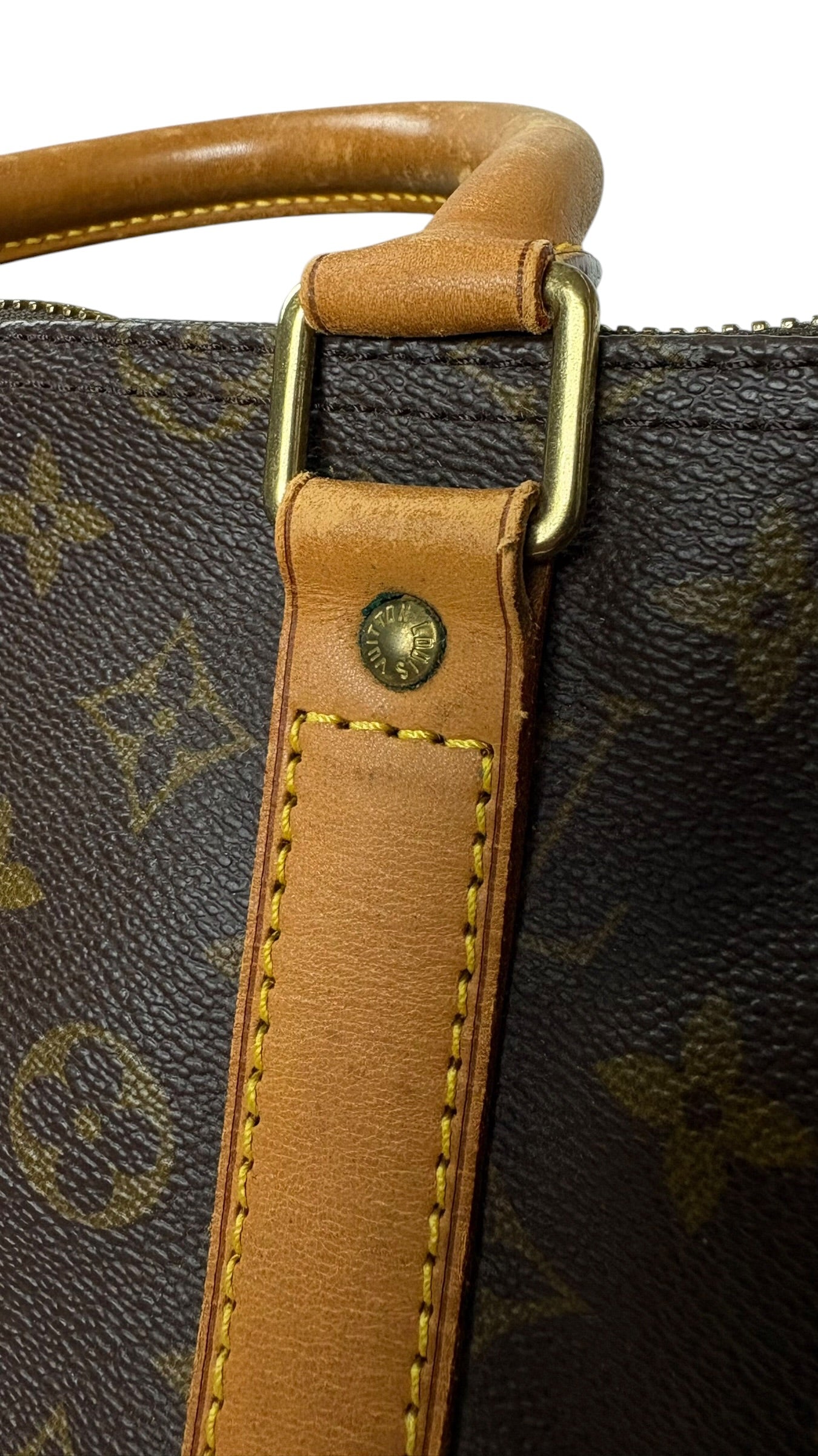 Sac Louis Vuitton marron taille 55 - Logo et étiquette