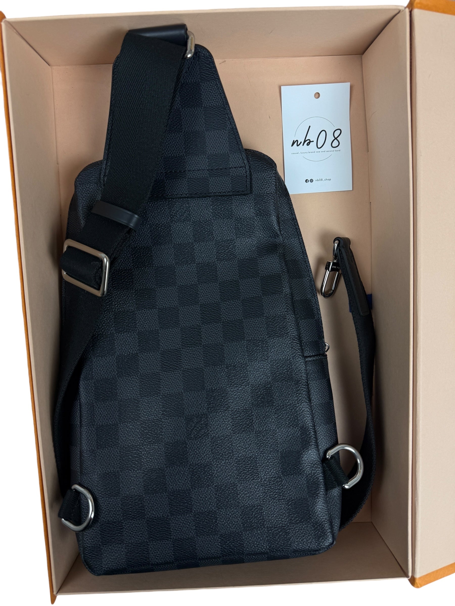 Sac Louis Vuitton noir / gris taille NM - Vue de dos