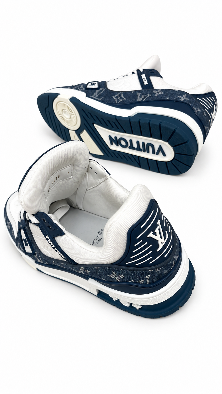 Sneakers Louis Vuitton LV Trainer Monogram Denim bleu, autre angle — vue 5