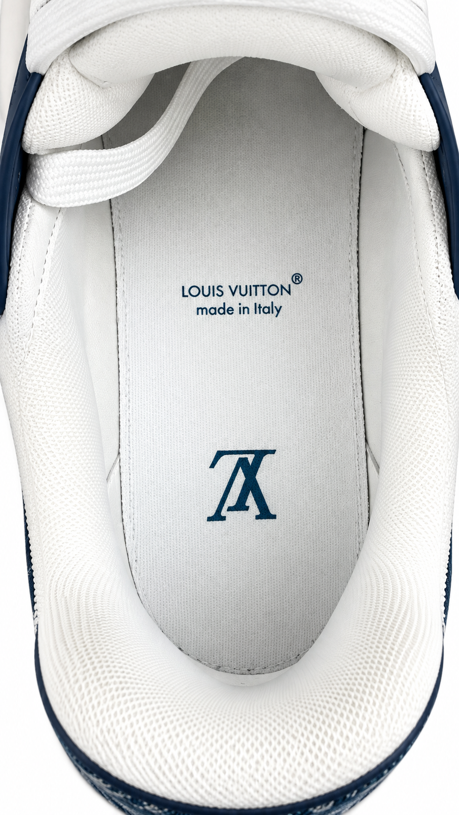 Sneakers Louis Vuitton LV Trainer Monogram Denim bleu, autre angle — vue 6