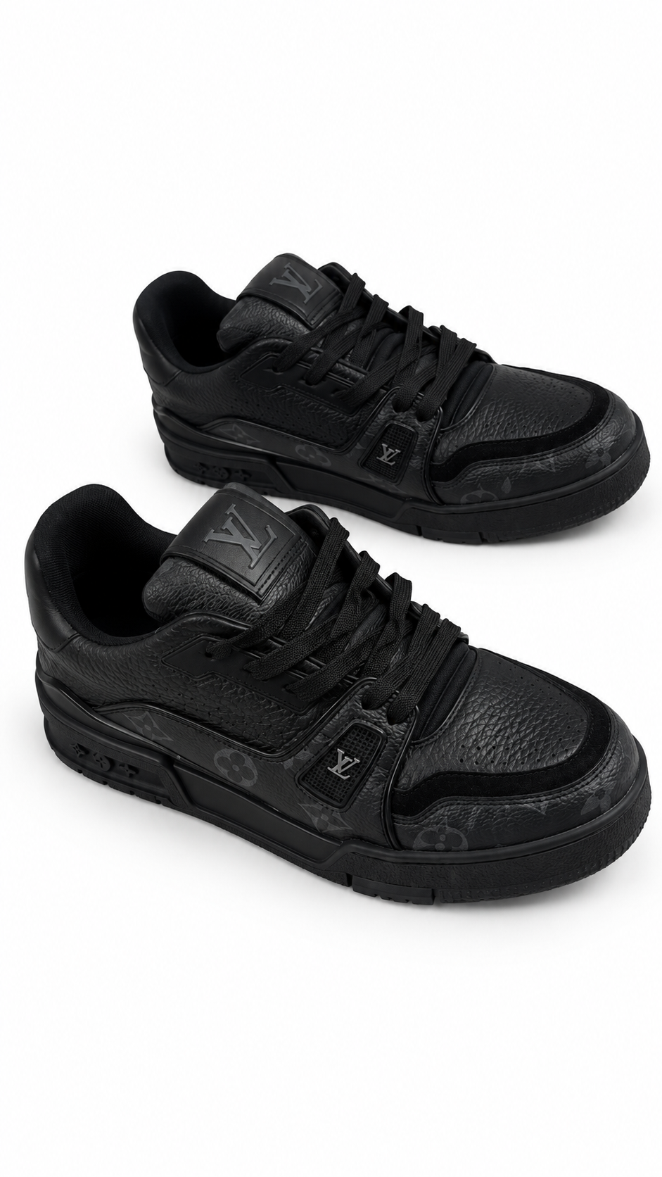 Sneakers Louis Vuitton LV Trainer Triple Black Monogram noir, autre angle — vue 3