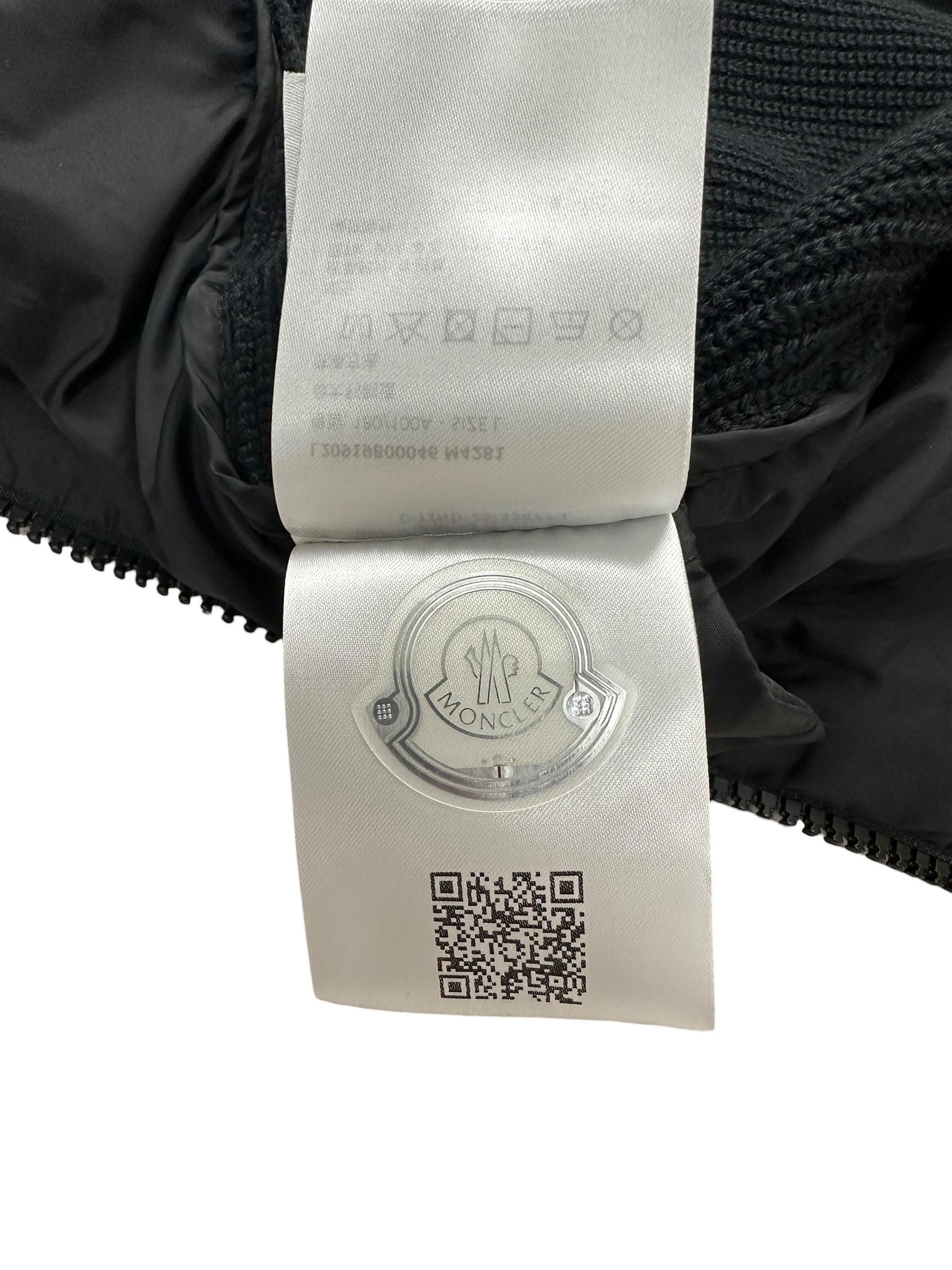 Cardigan Moncler marine taille L - Logo et étiquette