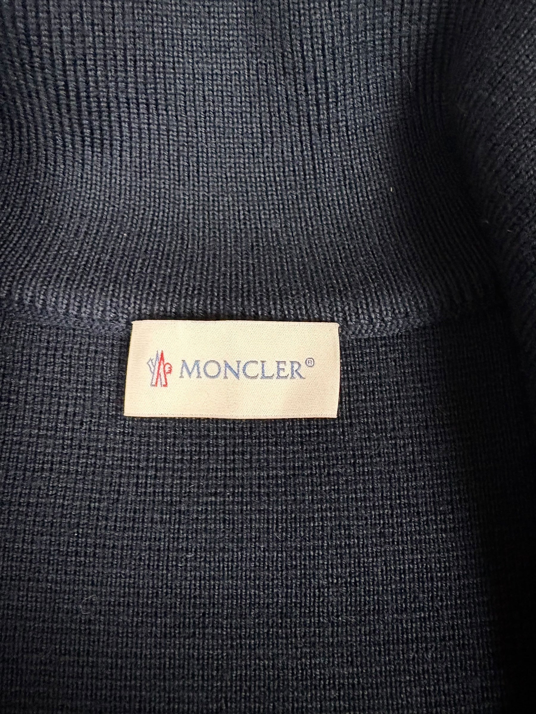Cardigan Moncler marine taille M - Détail