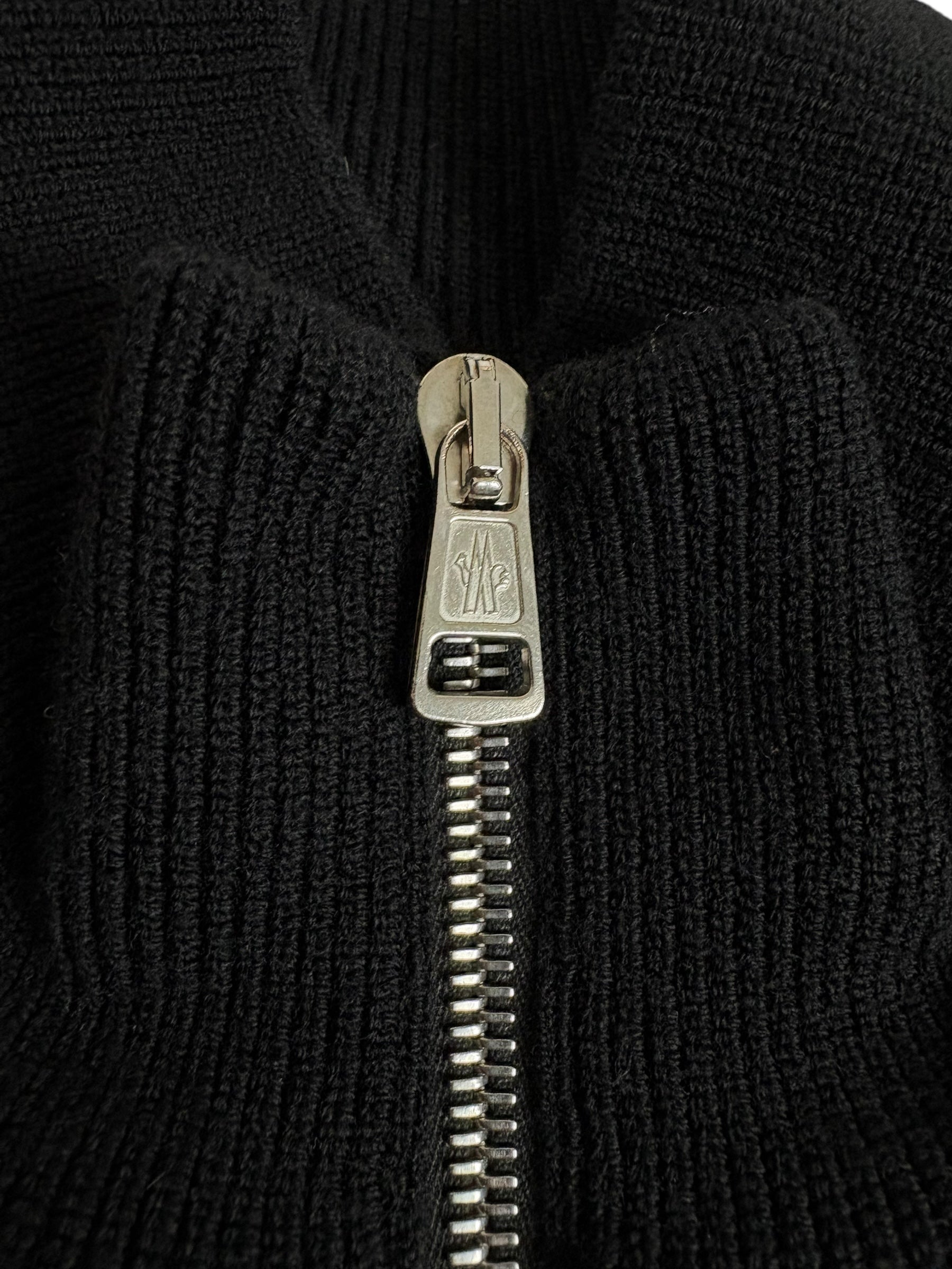 Cardigan Moncler noir taille XL - Logo et étiquette