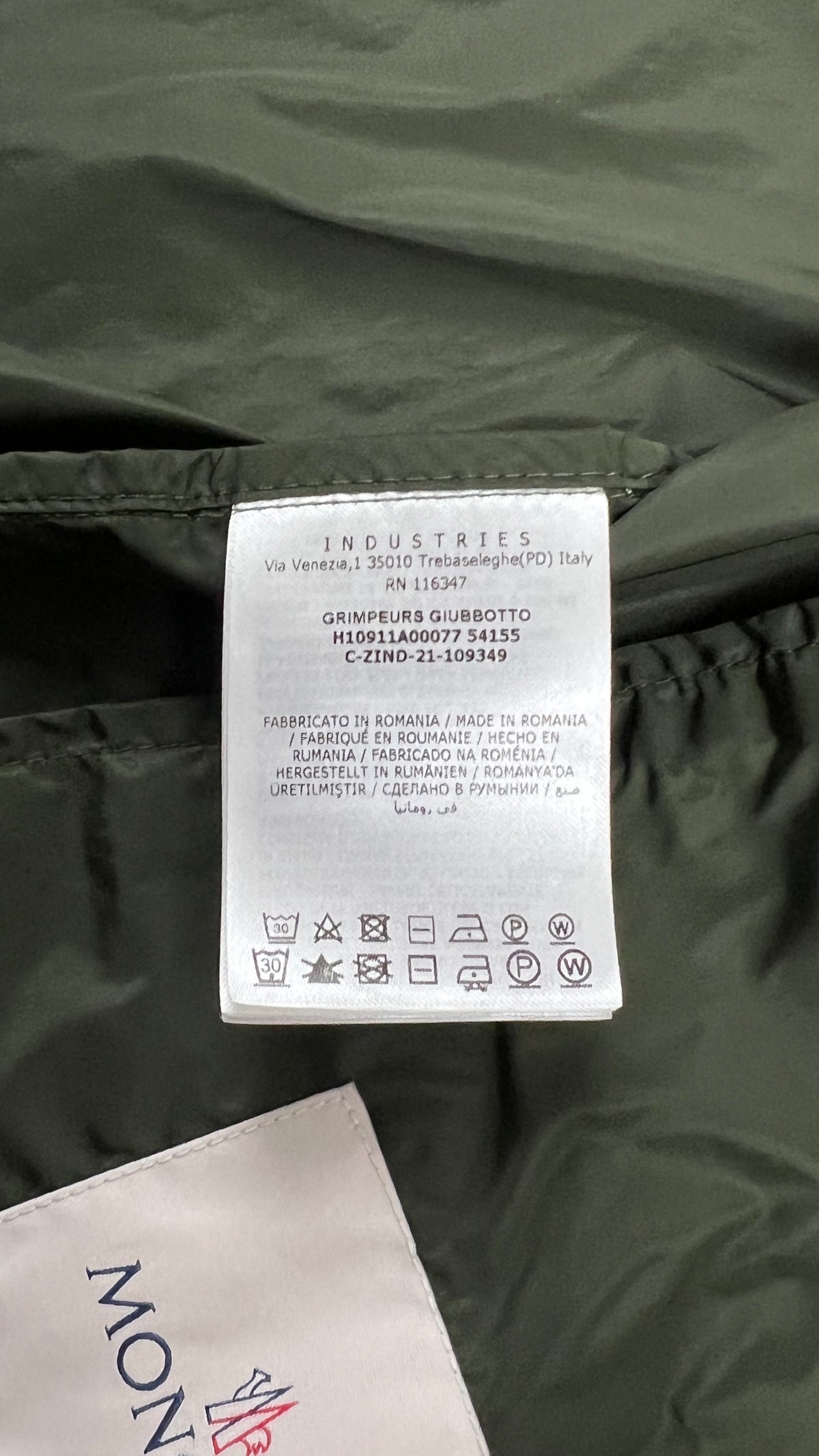 Coupe-vent Moncler Grimpeurs à Capuche kaki, détail étiquettes et finitions — vue 6