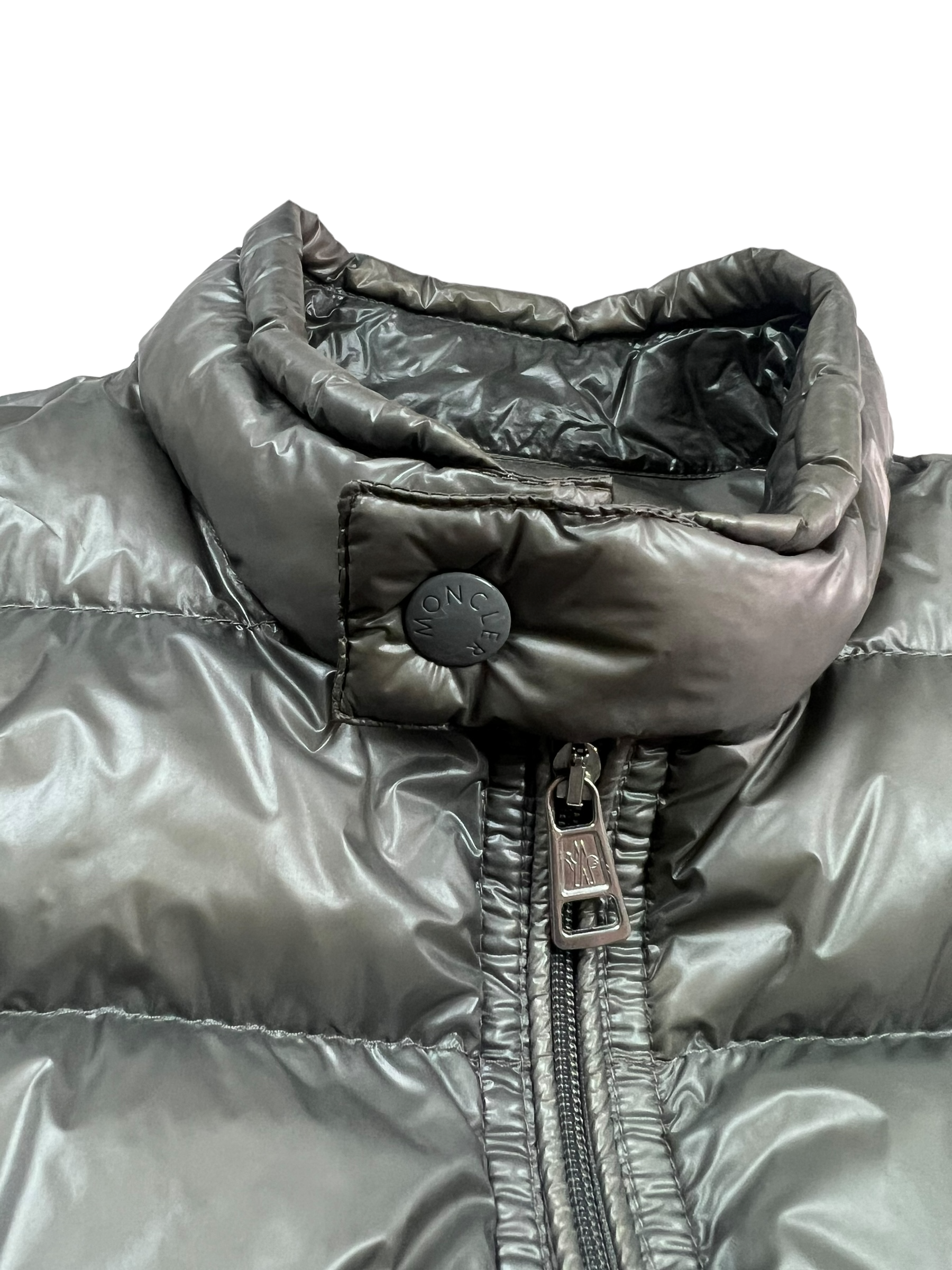 Doudoune Moncler kaki taille S - Détail