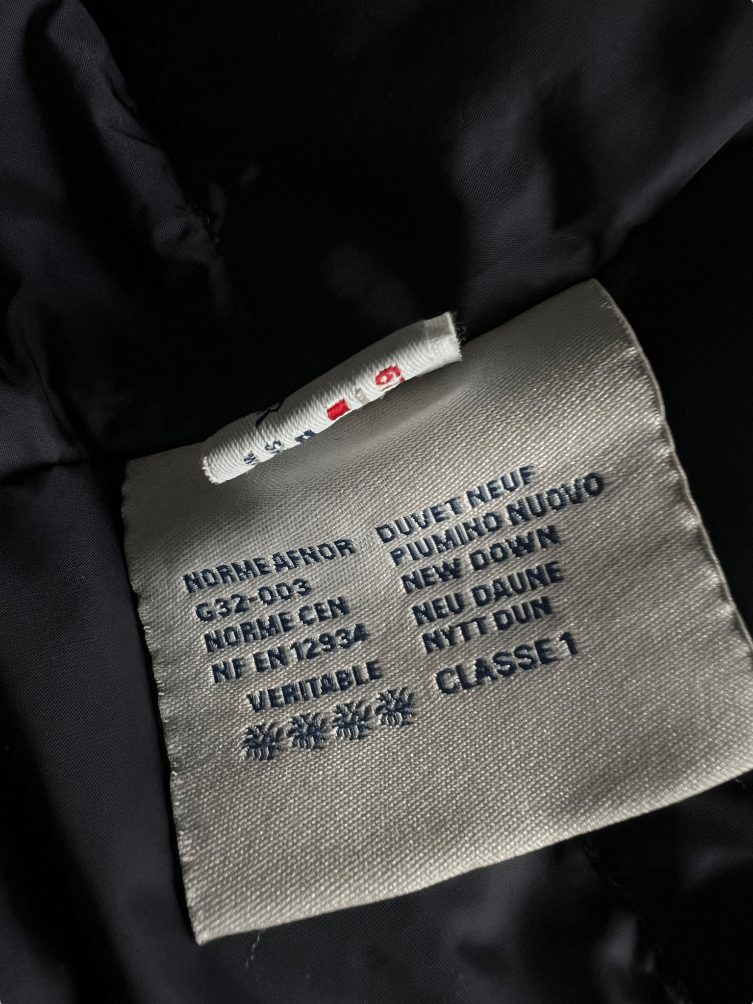 DOUDOUNE MONCLER TOURS - NB08 SHOP