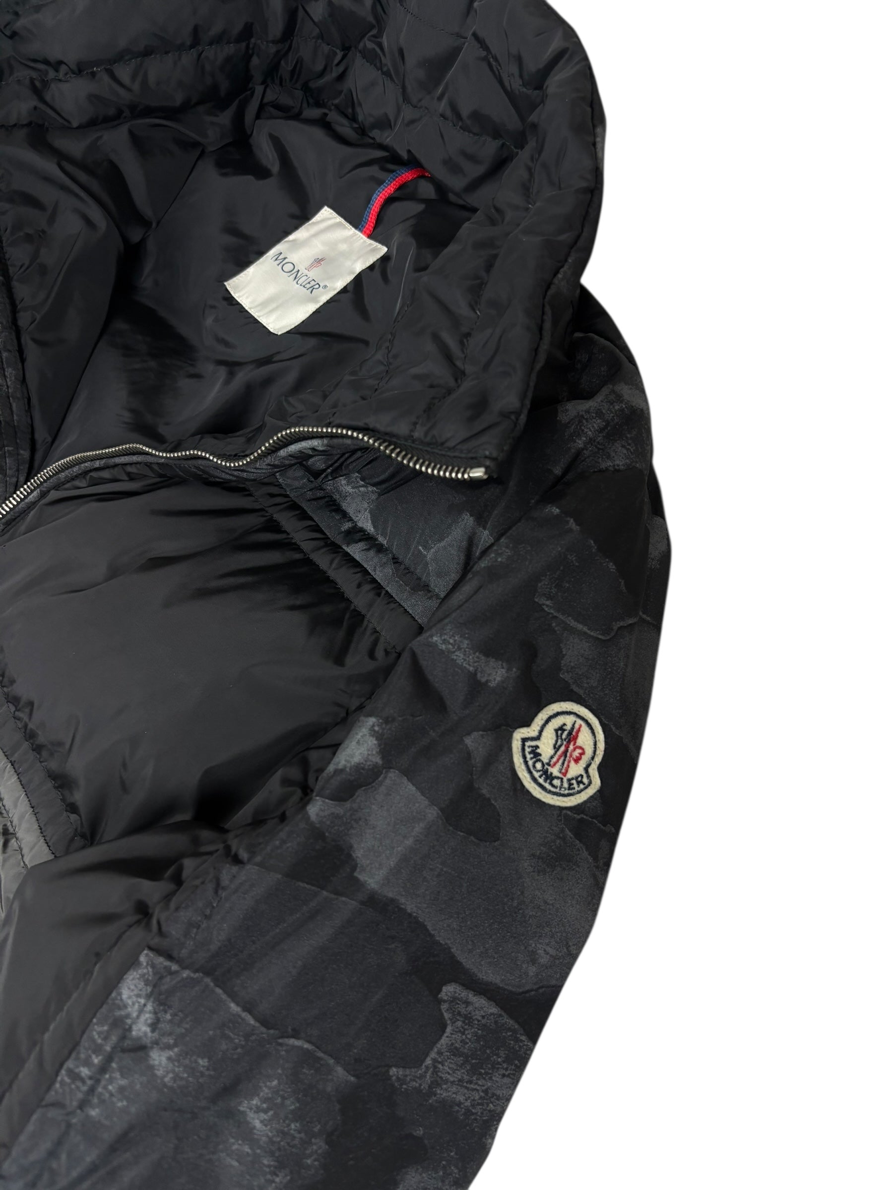 Doudoune Moncler noir / gris taille 3 - Vue de dos