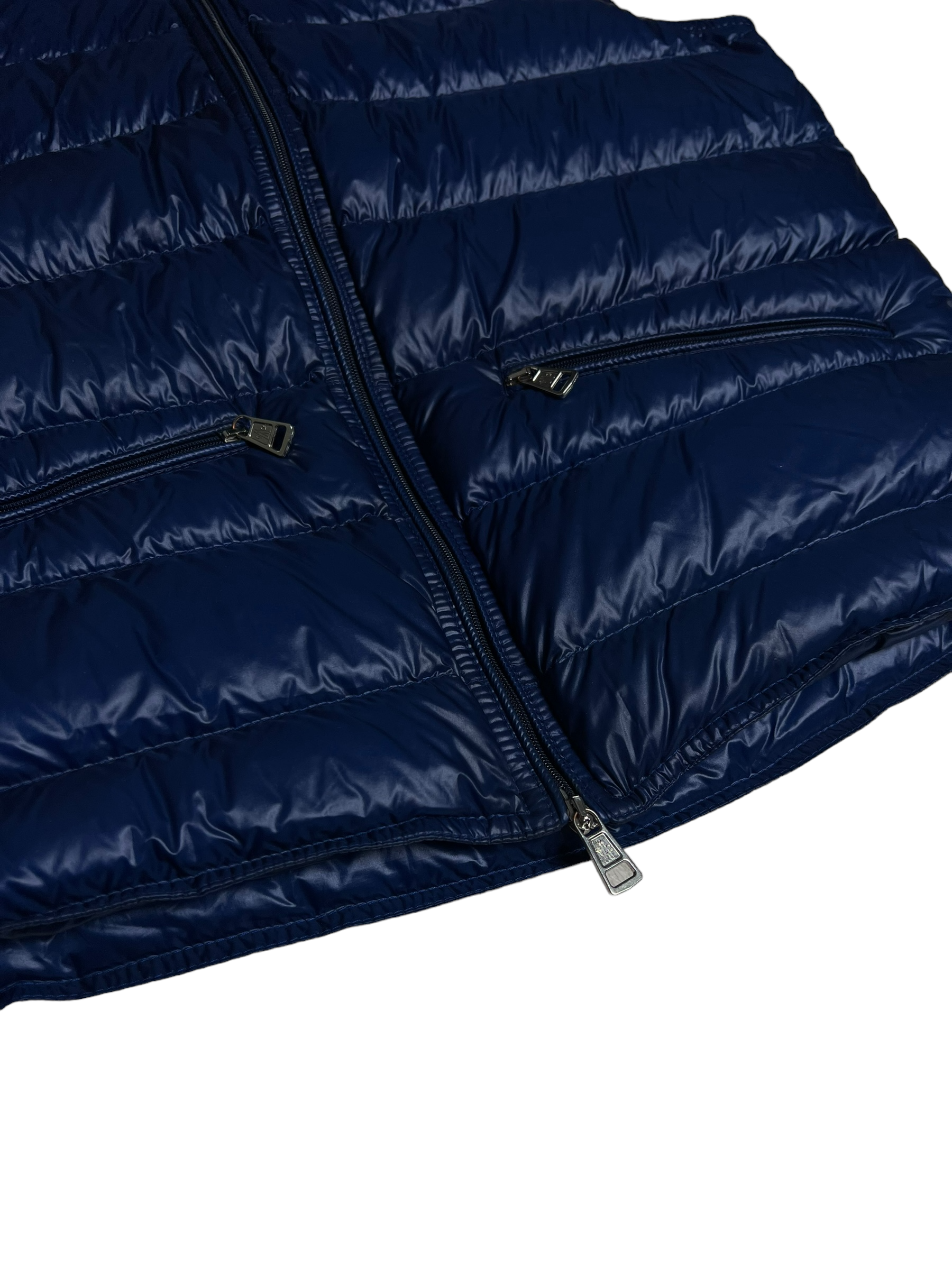 Gilet Moncler bleu taille S - Logo et étiquette