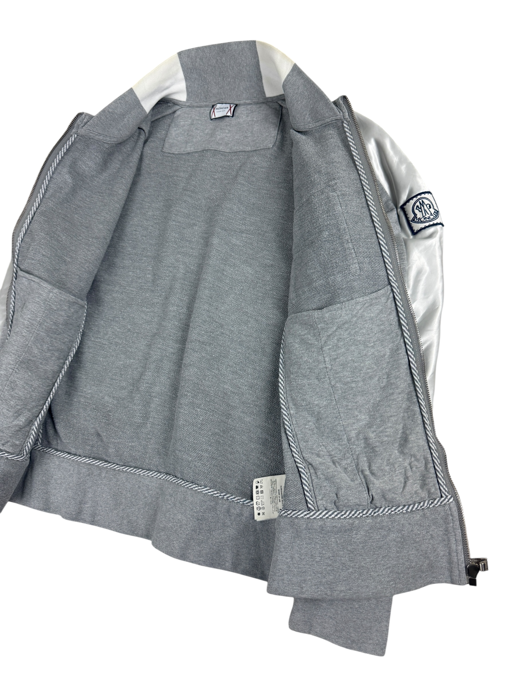 Gilet Moncler gris / blanc taille M - Détail