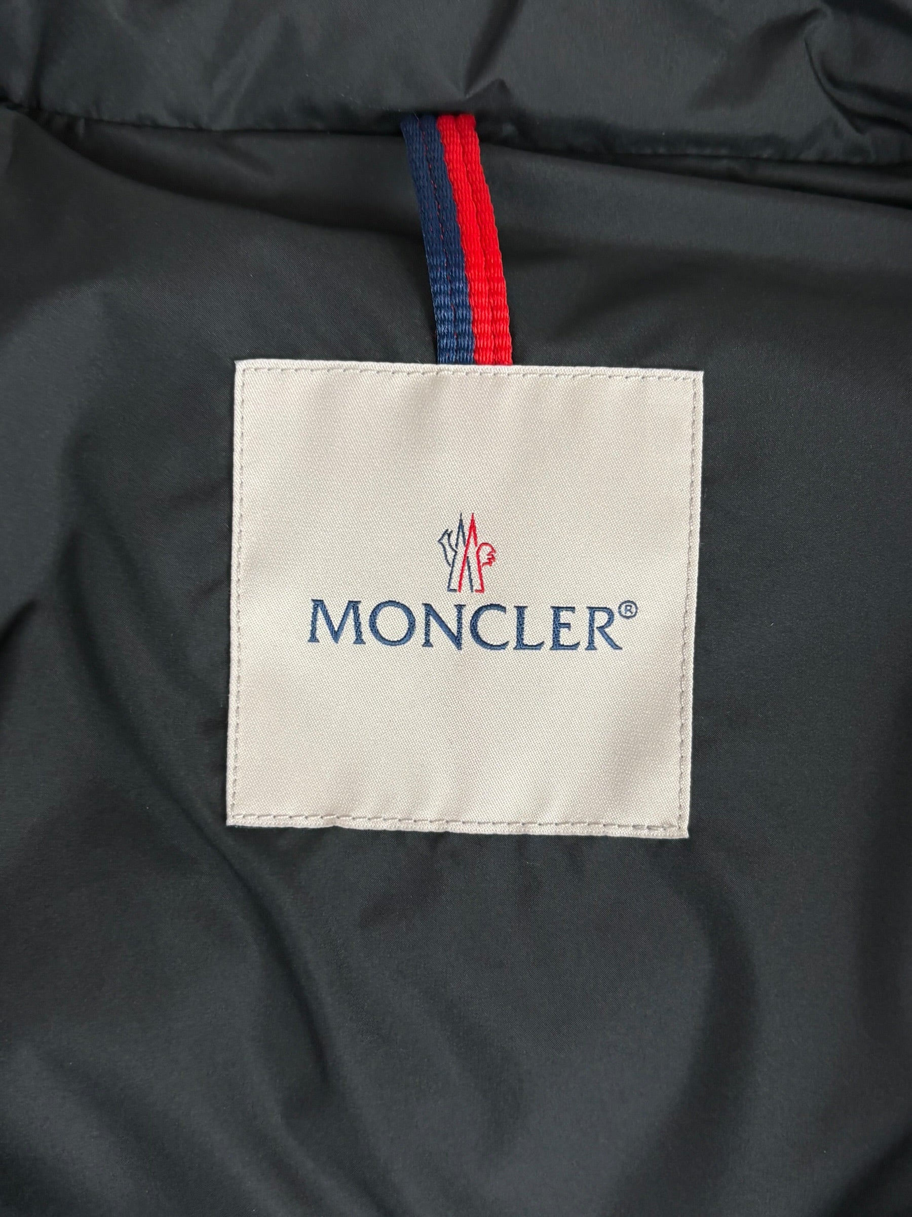 Gilet Moncler gris taille 4 - Détail